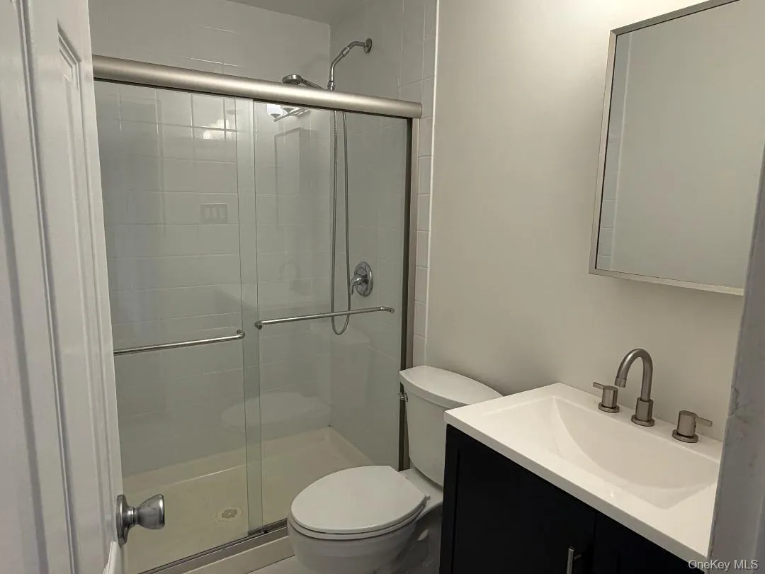 338 Lakeland Avenue, Islip, NY, 1 Bedroom Bedrooms, 4 Rooms Rooms,1 BathroomBathrooms,Residential,For Rent,Lakeland,0,1030594 338 Lakeland Avenue, Islip, NY, 1 Bedroom Bedrooms, 4 Rooms Rooms,1 BathroomBathrooms,Residential,For Rent,Lakeland,0,1030594