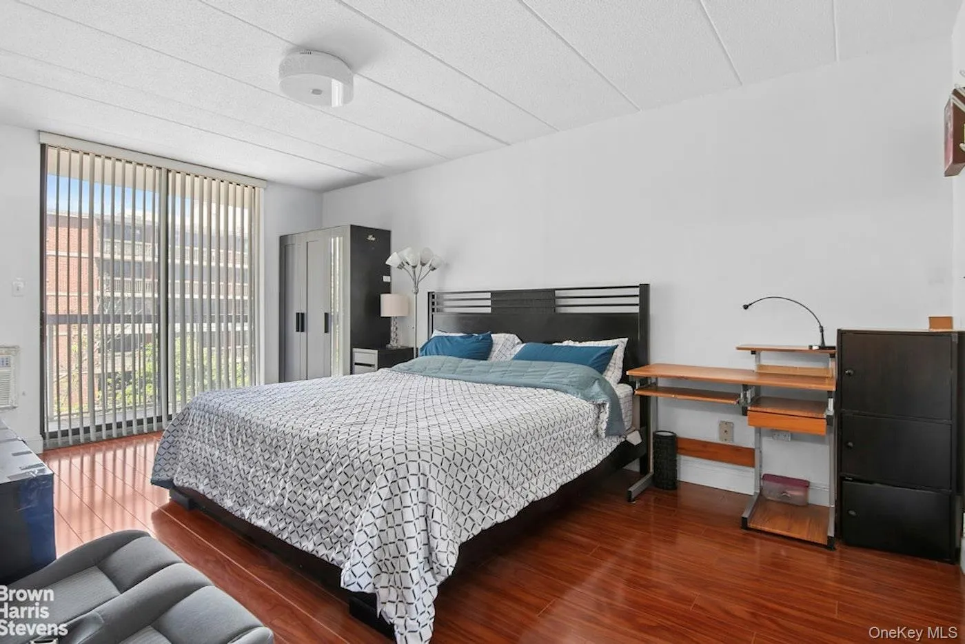 13624 Maple Ave, New York, NY, 2 Bedrooms Bedrooms, 5 Rooms Rooms,2 BathroomsBathrooms,Residential,For Rent,Maple Ave,0,1030595 13624 Maple Ave, New York, NY, 2 Bedrooms Bedrooms, 5 Rooms Rooms,2 BathroomsBathrooms,Residential,For Rent,Maple Ave,0,1030595