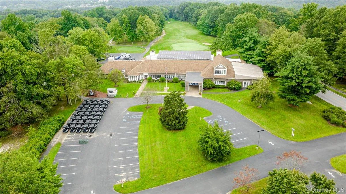 456 Heritage Hills, Somers, NY, 2 Bedrooms Bedrooms, 7 Rooms Rooms,2 BathroomsBathrooms,Residential,For Rent,Heritage,0,1030604 456 Heritage Hills, Somers, NY, 2 Bedrooms Bedrooms, 7 Rooms Rooms,2 BathroomsBathrooms,Residential,For Rent,Heritage,0,1030604