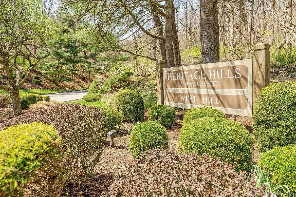 456 Heritage Hills, Somers, NY, 2 Bedrooms Bedrooms, 7 Rooms Rooms,2 BathroomsBathrooms,Residential,For Rent,Heritage,0,1030604 456 Heritage Hills, Somers, NY, 2 Bedrooms Bedrooms, 7 Rooms Rooms,2 BathroomsBathrooms,Residential,For Rent,Heritage,0,1030604