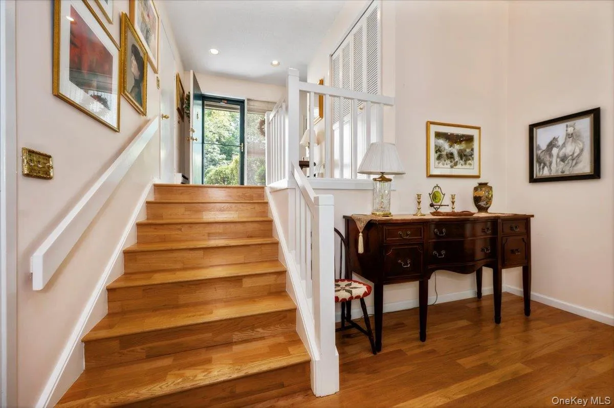 456 Heritage Hills, Somers, NY, 2 Bedrooms Bedrooms, 7 Rooms Rooms,2 BathroomsBathrooms,Residential,For Rent,Heritage,0,1030604 456 Heritage Hills, Somers, NY, 2 Bedrooms Bedrooms, 7 Rooms Rooms,2 BathroomsBathrooms,Residential,For Rent,Heritage,0,1030604