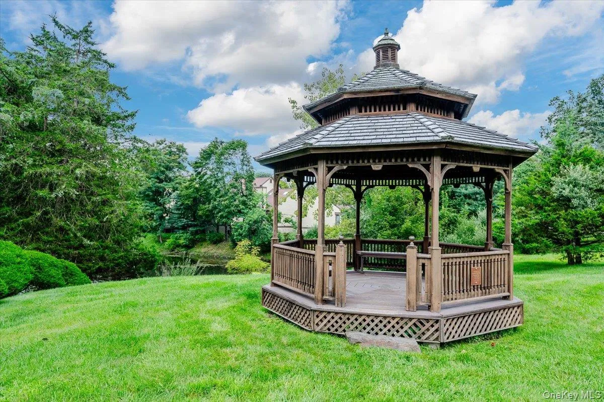456 Heritage Hills, Somers, NY, 2 Bedrooms Bedrooms, 7 Rooms Rooms,2 BathroomsBathrooms,Residential,For Rent,Heritage,0,1030604 456 Heritage Hills, Somers, NY, 2 Bedrooms Bedrooms, 7 Rooms Rooms,2 BathroomsBathrooms,Residential,For Rent,Heritage,0,1030604