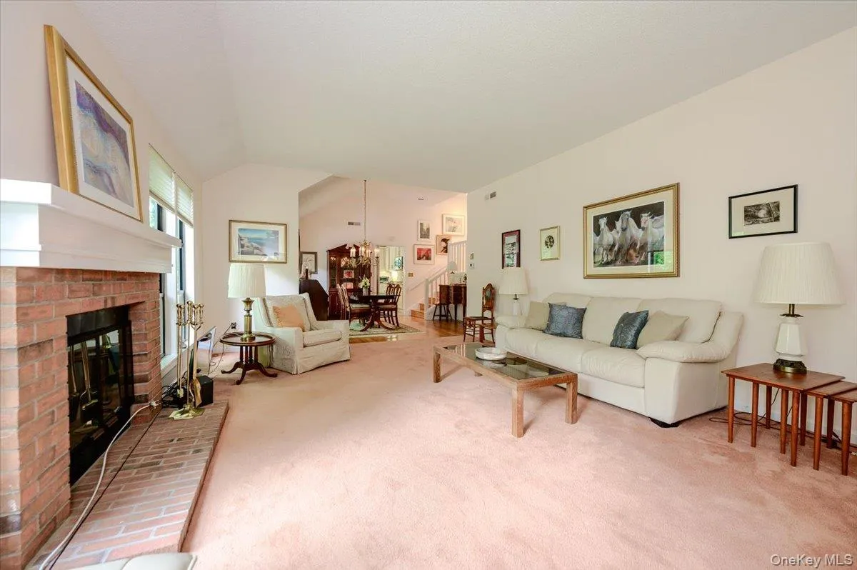 456 Heritage Hills, Somers, NY, 2 Bedrooms Bedrooms, 7 Rooms Rooms,2 BathroomsBathrooms,Residential,For Rent,Heritage,0,1030604 456 Heritage Hills, Somers, NY, 2 Bedrooms Bedrooms, 7 Rooms Rooms,2 BathroomsBathrooms,Residential,For Rent,Heritage,0,1030604