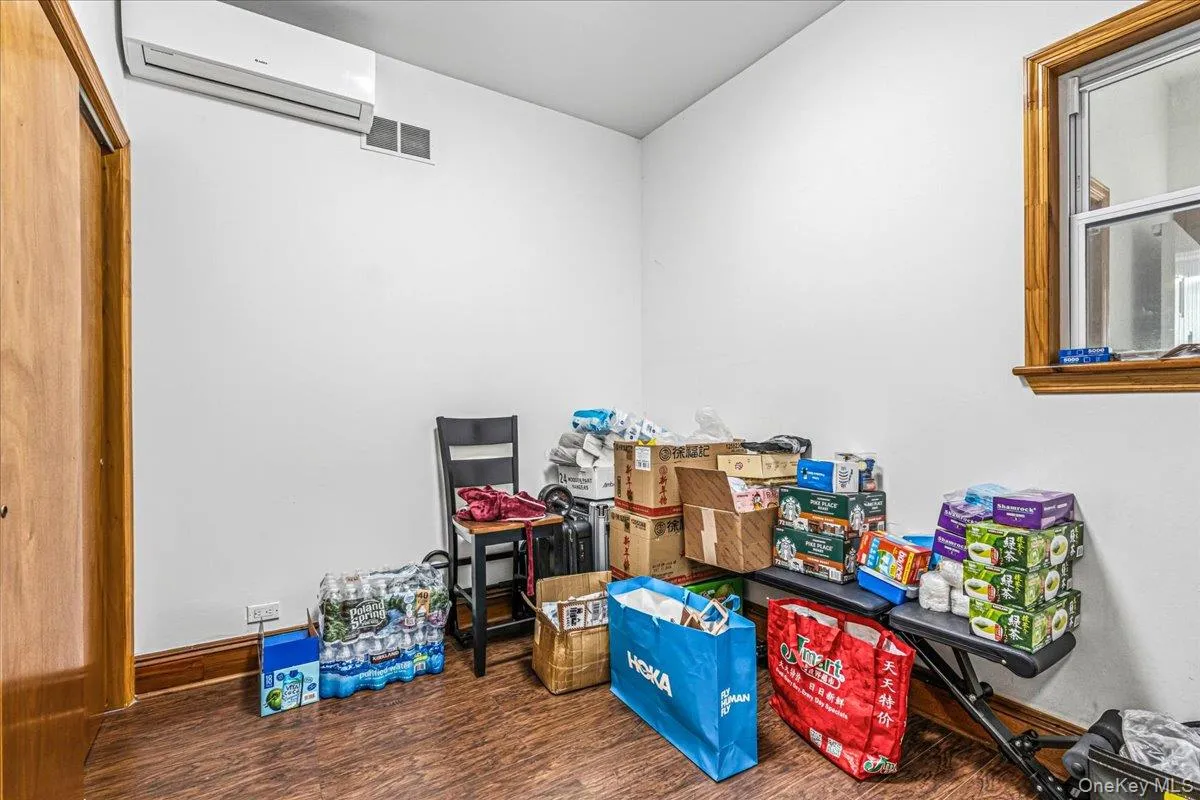 8605 79th Street, New York, NY, 3 Bedrooms Bedrooms, 7 Rooms Rooms,2 BathroomsBathrooms,Residential,For Rent,79th,0,1030606 8605 79th Street, New York, NY, 3 Bedrooms Bedrooms, 7 Rooms Rooms,2 BathroomsBathrooms,Residential,For Rent,79th,0,1030606