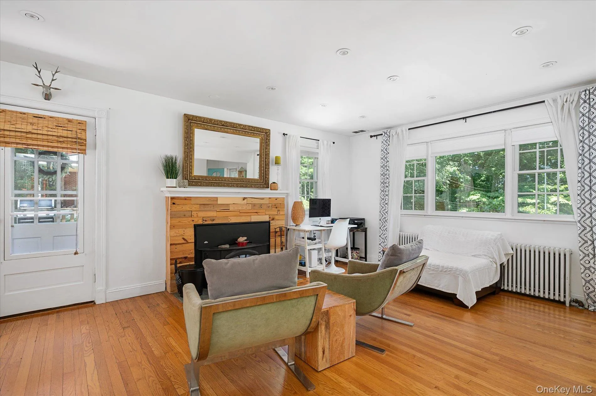 58 Elwood Road, Huntington, NY, 4 Bedrooms Bedrooms, 10 Rooms Rooms,3 BathroomsBathrooms,Residential,For Rent,Elwood,0,1030607 58 Elwood Road, Huntington, NY, 4 Bedrooms Bedrooms, 10 Rooms Rooms,3 BathroomsBathrooms,Residential,For Rent,Elwood,0,1030607
