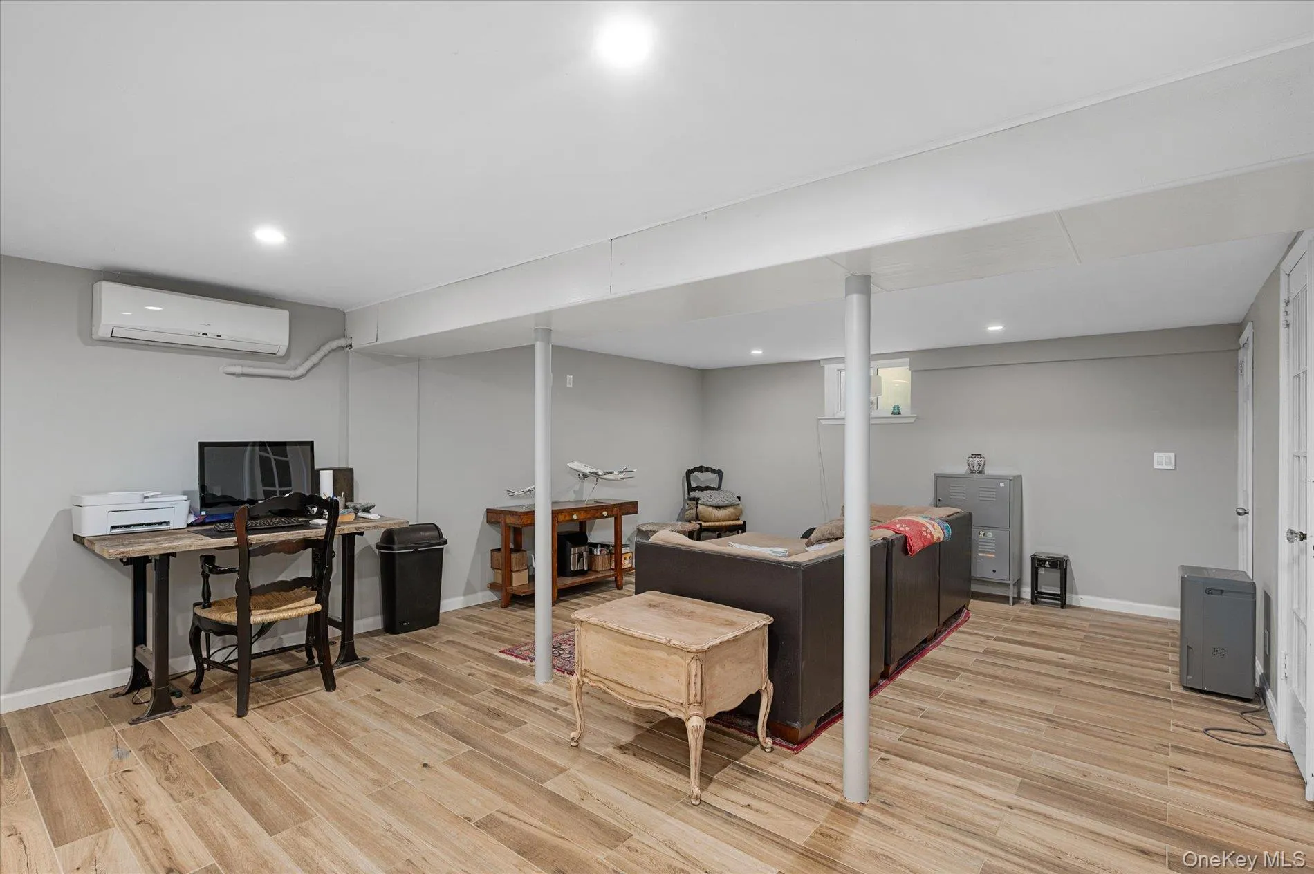 58 Elwood Road, Huntington, NY, 4 Bedrooms Bedrooms, 10 Rooms Rooms,3 BathroomsBathrooms,Residential,For Rent,Elwood,0,1030607 58 Elwood Road, Huntington, NY, 4 Bedrooms Bedrooms, 10 Rooms Rooms,3 BathroomsBathrooms,Residential,For Rent,Elwood,0,1030607