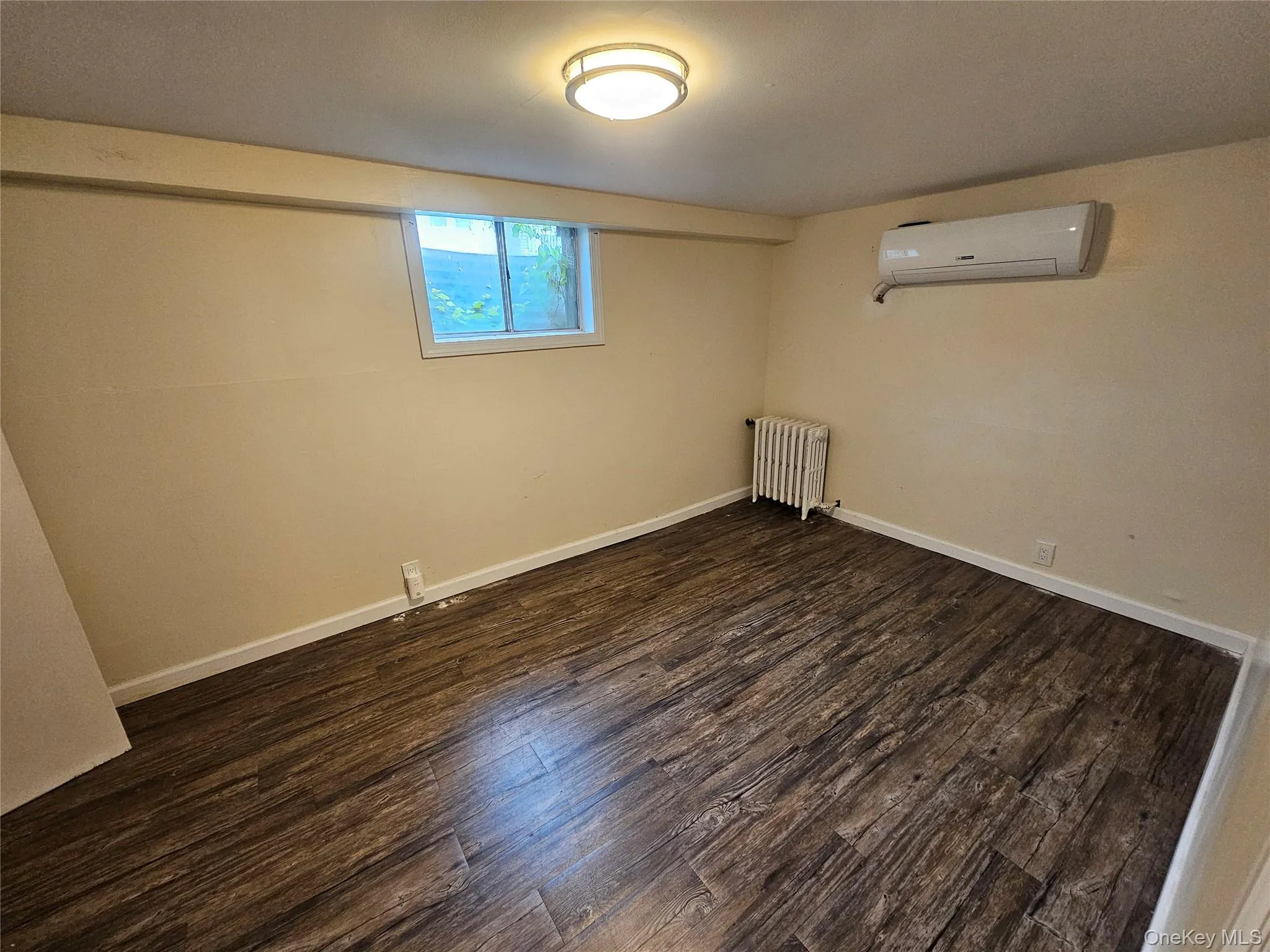 29 Devoe Street, Greenburgh, NY, 1 Bedroom Bedrooms, 3 Rooms Rooms,1 BathroomBathrooms,Residential Lease,For Rent,Devoe,0,1030611 29 Devoe Street, Greenburgh, NY, 1 Bedroom Bedrooms, 3 Rooms Rooms,1 BathroomBathrooms,Residential Lease,For Rent,Devoe,0,1030611
