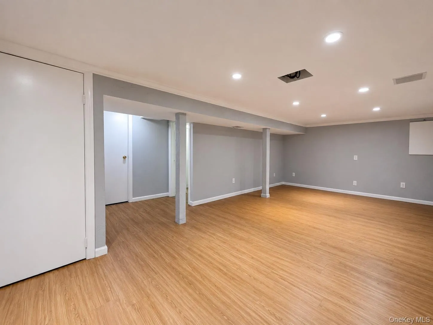 522 Willow Street, Hempstead, NY, 3 Bedrooms Bedrooms, 7 Rooms Rooms,1 BathroomBathrooms,Residential,For Rent,Willow,0,1030612 522 Willow Street, Hempstead, NY, 3 Bedrooms Bedrooms, 7 Rooms Rooms,1 BathroomBathrooms,Residential,For Rent,Willow,0,1030612