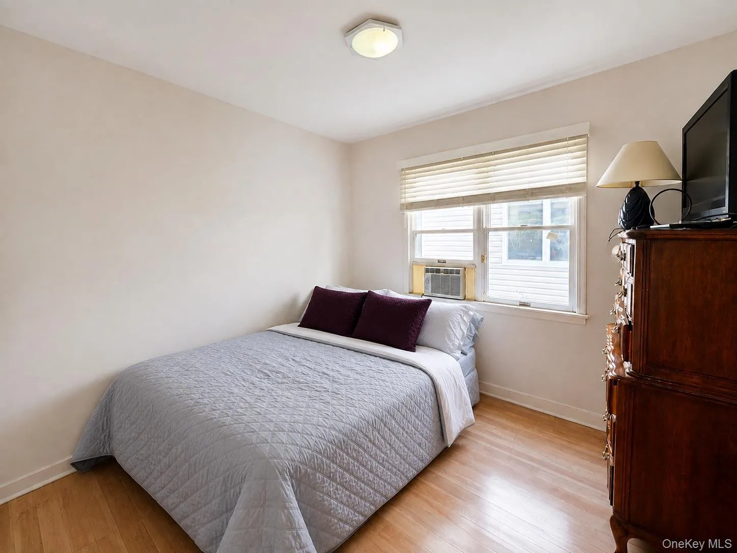522 Willow Street, Hempstead, NY, 3 Bedrooms Bedrooms, 7 Rooms Rooms,1 BathroomBathrooms,Residential,For Rent,Willow,0,1030612 522 Willow Street, Hempstead, NY, 3 Bedrooms Bedrooms, 7 Rooms Rooms,1 BathroomBathrooms,Residential,For Rent,Willow,0,1030612