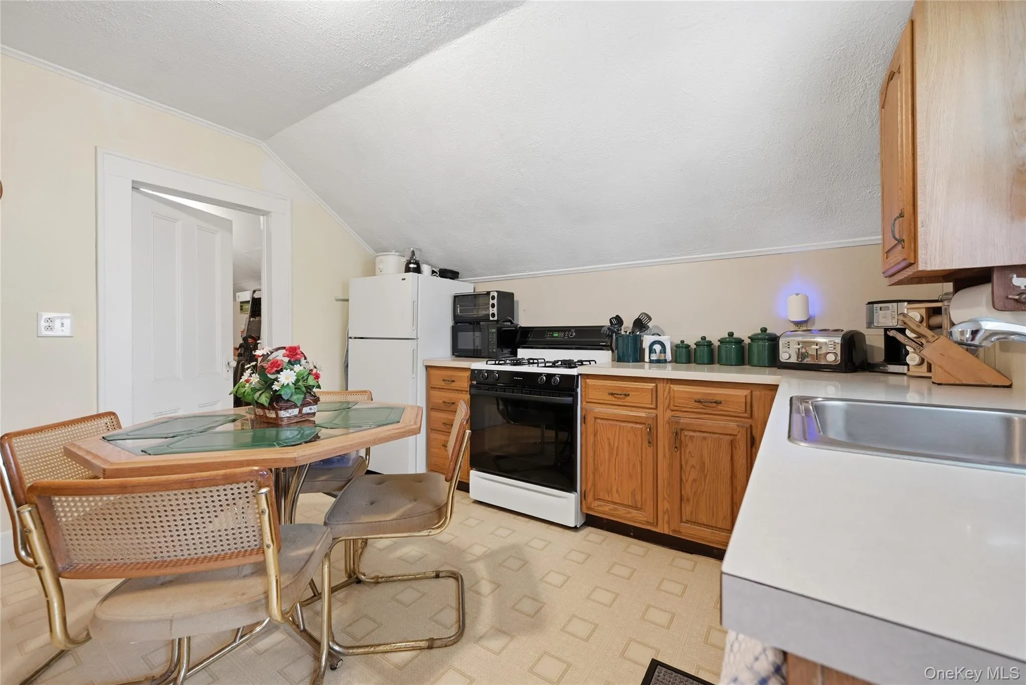 68 Jayne Avenue, Brookhaven, NY, 4 Bedrooms Bedrooms, 10 Rooms Rooms,2 BathroomsBathrooms,Residential,For Rent,Jayne,0,1030614 68 Jayne Avenue, Brookhaven, NY, 4 Bedrooms Bedrooms, 10 Rooms Rooms,2 BathroomsBathrooms,Residential,For Rent,Jayne,0,1030614