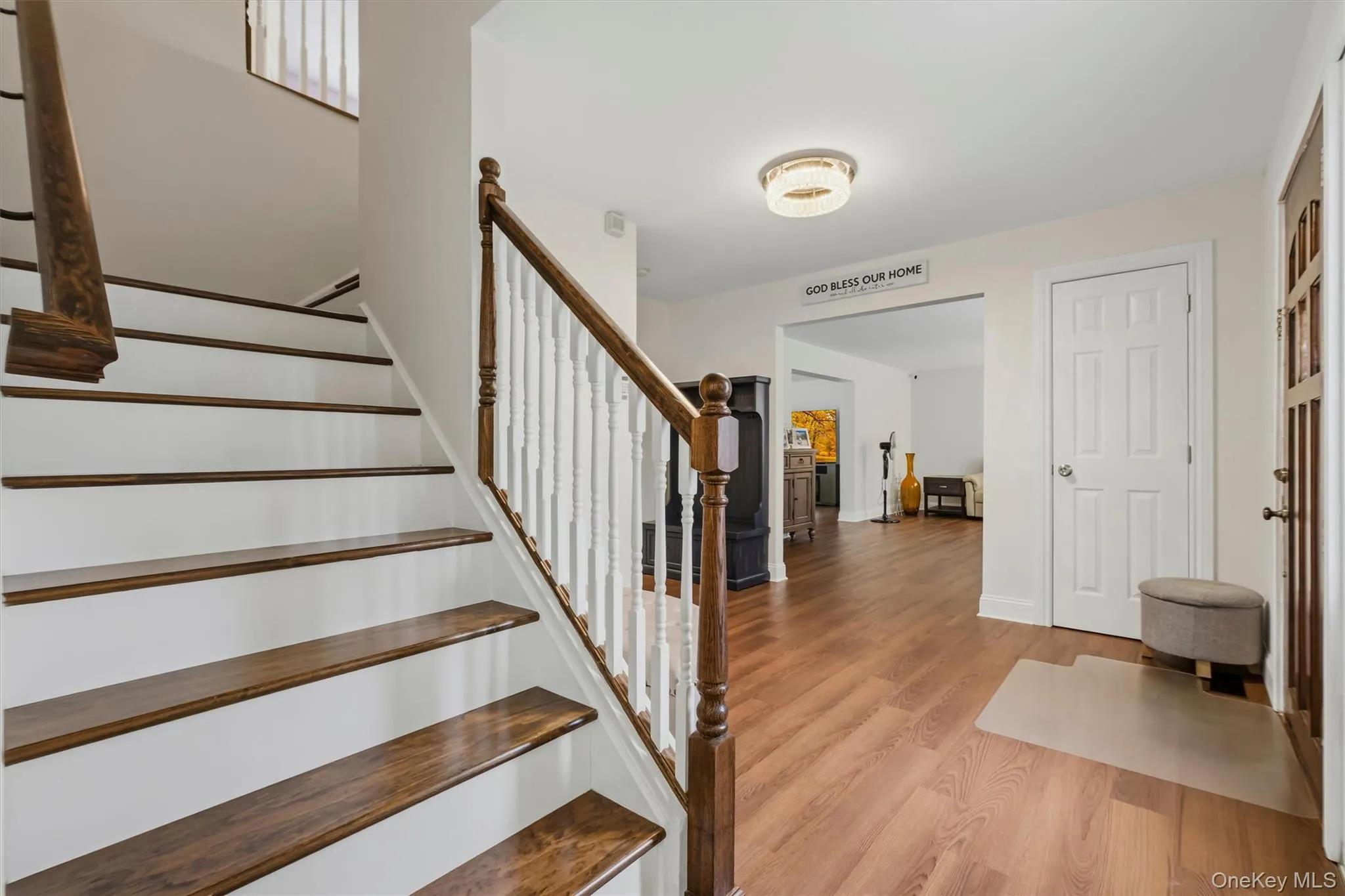 5 Marie Court, Poughkeepsie, NY, 4 Bedrooms Bedrooms, 10 Rooms Rooms,2 BathroomsBathrooms,Residential,For Rent,Marie,0,1030616 5 Marie Court, Poughkeepsie, NY, 4 Bedrooms Bedrooms, 10 Rooms Rooms,2 BathroomsBathrooms,Residential,For Rent,Marie,0,1030616