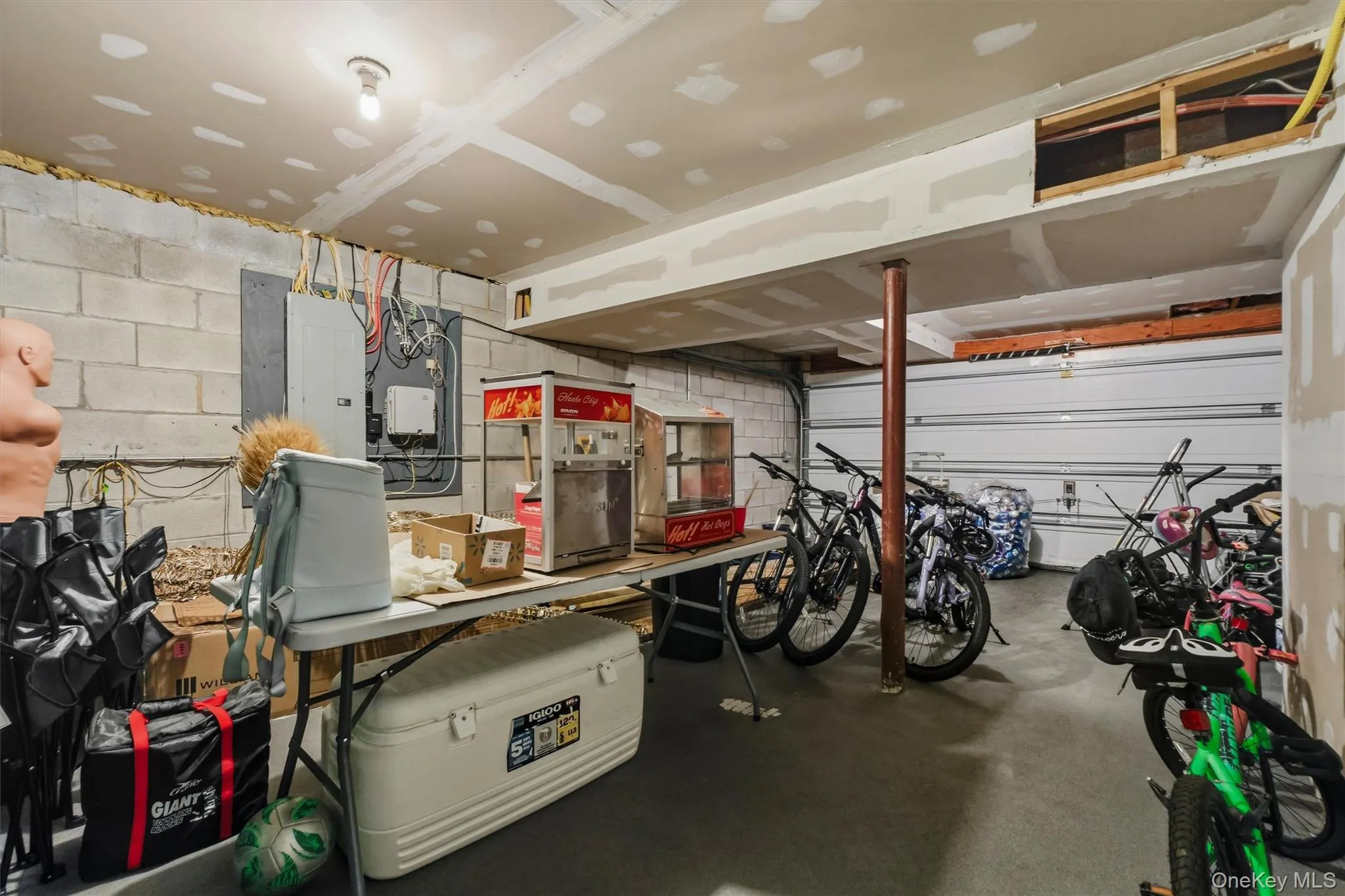 5 Marie Court, Poughkeepsie, NY, 4 Bedrooms Bedrooms, 10 Rooms Rooms,2 BathroomsBathrooms,Residential,For Rent,Marie,0,1030616 5 Marie Court, Poughkeepsie, NY, 4 Bedrooms Bedrooms, 10 Rooms Rooms,2 BathroomsBathrooms,Residential,For Rent,Marie,0,1030616
