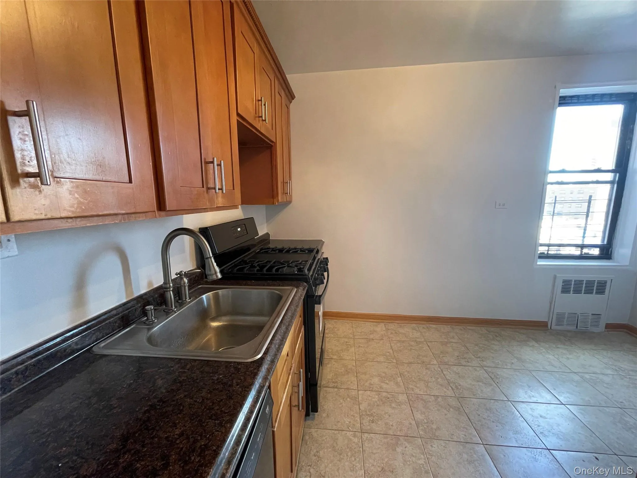 102-30 Queens Blvd, New York, NY, 2 Bedrooms Bedrooms, 4 Rooms Rooms,1 BathroomBathrooms,Residential,For Rent,Queens Blvd,0,1030621 102-30 Queens Blvd, New York, NY, 2 Bedrooms Bedrooms, 4 Rooms Rooms,1 BathroomBathrooms,Residential,For Rent,Queens Blvd,0,1030621
