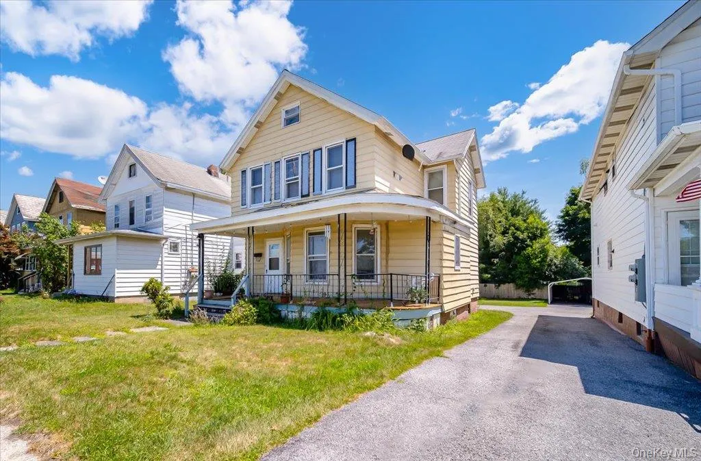 158 Cottage Street, Middletown, NY, 3 Bedrooms Bedrooms, 6 Rooms Rooms,2 BathroomsBathrooms,Residential,For Rent,Cottage,0,1030626 158 Cottage Street, Middletown, NY, 3 Bedrooms Bedrooms, 6 Rooms Rooms,2 BathroomsBathrooms,Residential,For Rent,Cottage,0,1030626