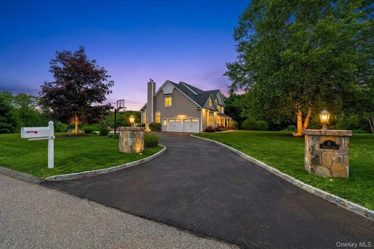 8 Shailin Lane, Southeast, NY, 4 Bedrooms Bedrooms, 13 Rooms Rooms,2 BathroomsBathrooms,Residential,For Rent,Shailin,0,1030639 8 Shailin Lane, Southeast, NY, 4 Bedrooms Bedrooms, 13 Rooms Rooms,2 BathroomsBathrooms,Residential,For Rent,Shailin,0,1030639