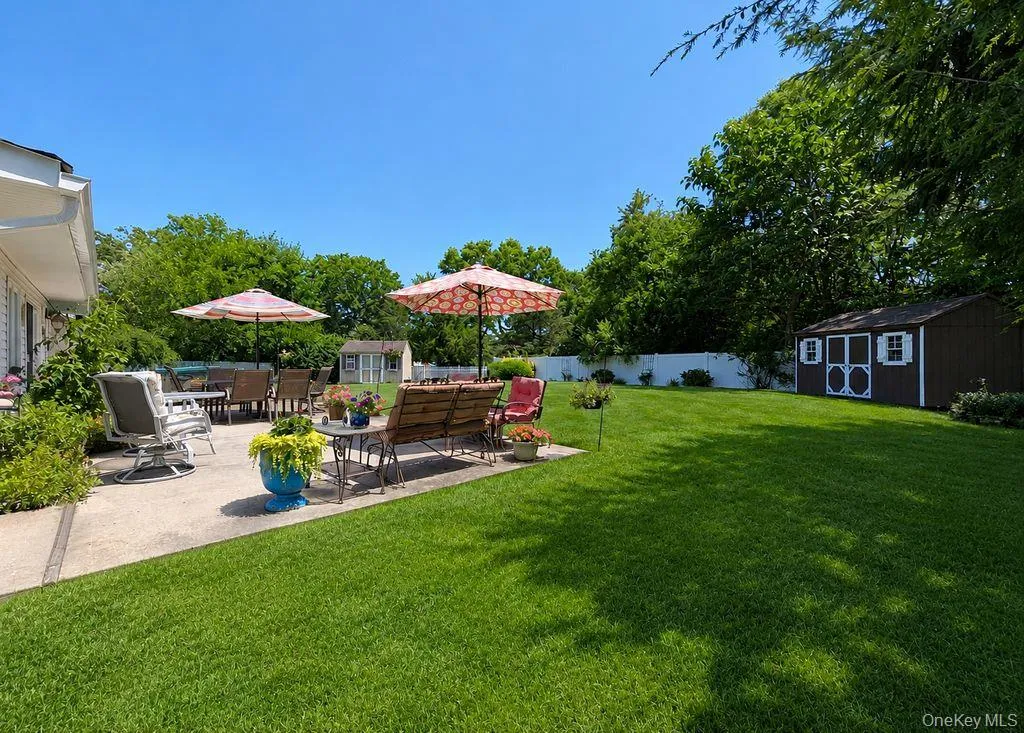 53 Orleans Green, Brookhaven, NY, 3 Bedrooms Bedrooms, 8 Rooms Rooms,2 BathroomsBathrooms,Residential,For Rent,Orleans,0,1030640 53 Orleans Green, Brookhaven, NY, 3 Bedrooms Bedrooms, 8 Rooms Rooms,2 BathroomsBathrooms,Residential,For Rent,Orleans,0,1030640