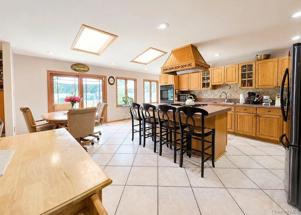 53 Orleans Green, Brookhaven, NY, 3 Bedrooms Bedrooms, 8 Rooms Rooms,2 BathroomsBathrooms,Residential,For Rent,Orleans,0,1030640 53 Orleans Green, Brookhaven, NY, 3 Bedrooms Bedrooms, 8 Rooms Rooms,2 BathroomsBathrooms,Residential,For Rent,Orleans,0,1030640
