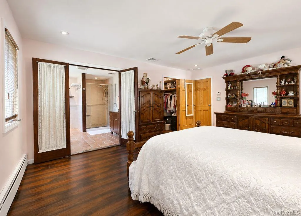 53 Orleans Green, Brookhaven, NY, 3 Bedrooms Bedrooms, 8 Rooms Rooms,2 BathroomsBathrooms,Residential,For Rent,Orleans,0,1030640 53 Orleans Green, Brookhaven, NY, 3 Bedrooms Bedrooms, 8 Rooms Rooms,2 BathroomsBathrooms,Residential,For Rent,Orleans,0,1030640