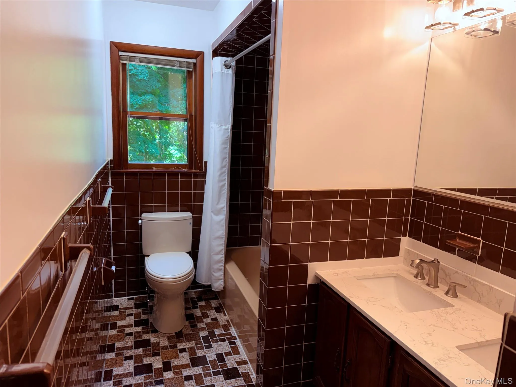 Hall full bathroom Hall full bathroom
