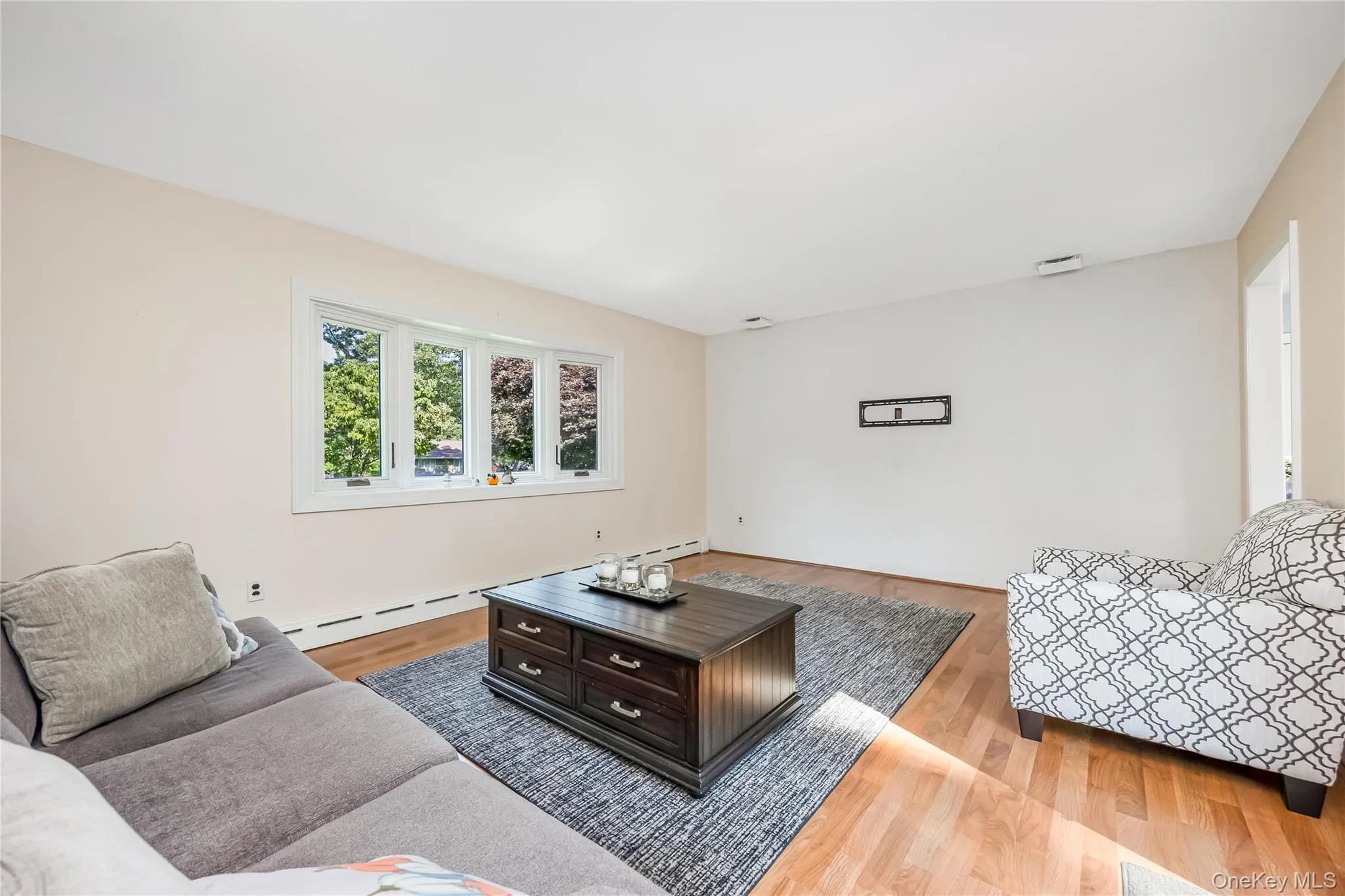 42 Pineacre Drive, Smithtown, NY, 3 Bedrooms Bedrooms, 7 Rooms Rooms,1 BathroomBathrooms,Residential,For Rent,Pineacre,0,1030650 42 Pineacre Drive, Smithtown, NY, 3 Bedrooms Bedrooms, 7 Rooms Rooms,1 BathroomBathrooms,Residential,For Rent,Pineacre,0,1030650