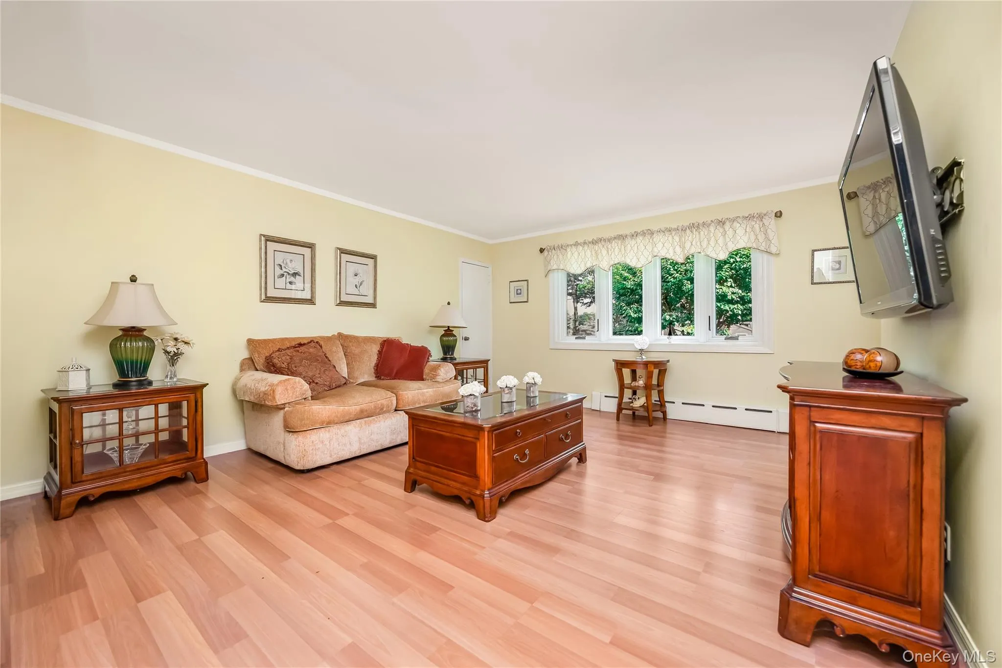 42 Pineacre Drive, Smithtown, NY, 3 Bedrooms Bedrooms, 7 Rooms Rooms,1 BathroomBathrooms,Residential,For Rent,Pineacre,0,1030650 42 Pineacre Drive, Smithtown, NY, 3 Bedrooms Bedrooms, 7 Rooms Rooms,1 BathroomBathrooms,Residential,For Rent,Pineacre,0,1030650