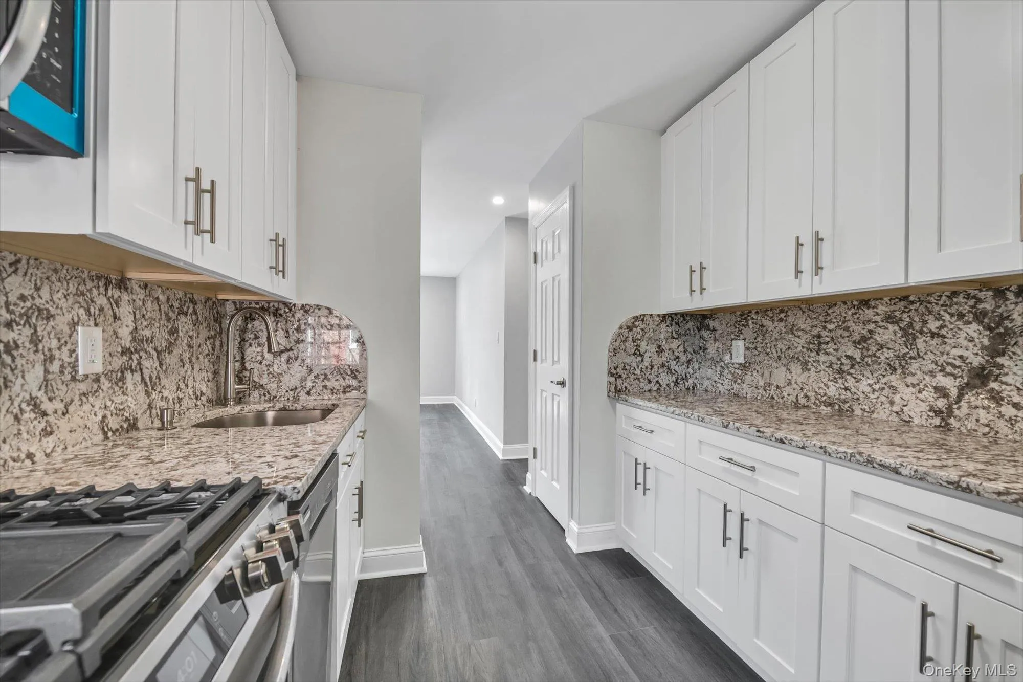 141-12 78th Avenue, New York, NY, 2 Bedrooms Bedrooms, 4 Rooms Rooms,1 BathroomBathrooms,Residential,For Rent,78th,0,1030656 141-12 78th Avenue, New York, NY, 2 Bedrooms Bedrooms, 4 Rooms Rooms,1 BathroomBathrooms,Residential,For Rent,78th,0,1030656