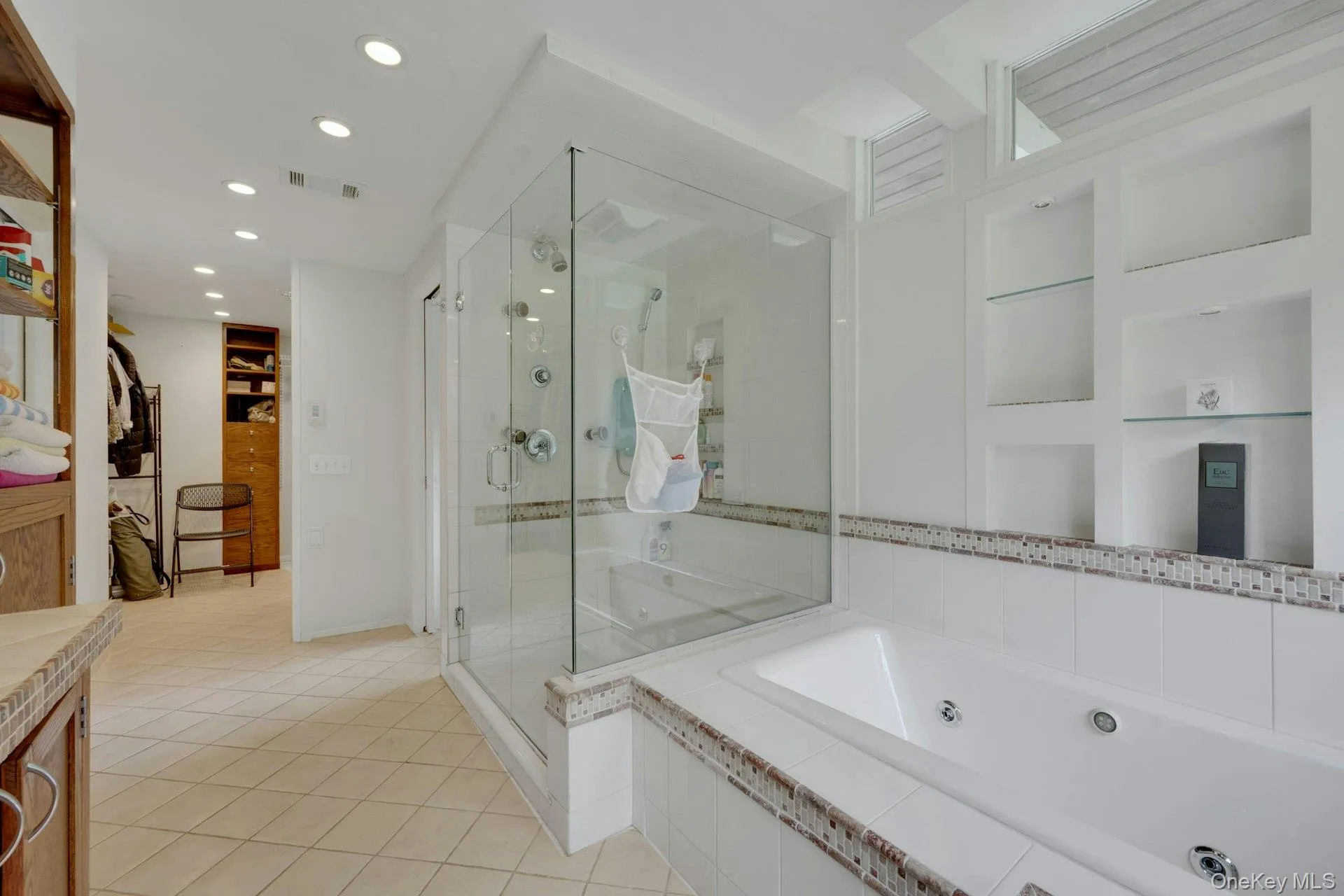 107 Holly Place, Ossining, NY, 5 Bedrooms Bedrooms, 11 Rooms Rooms,3 BathroomsBathrooms,Residential Lease,For Rent,Holly,0,1030666 107 Holly Place, Ossining, NY, 5 Bedrooms Bedrooms, 11 Rooms Rooms,3 BathroomsBathrooms,Residential Lease,For Rent,Holly,0,1030666