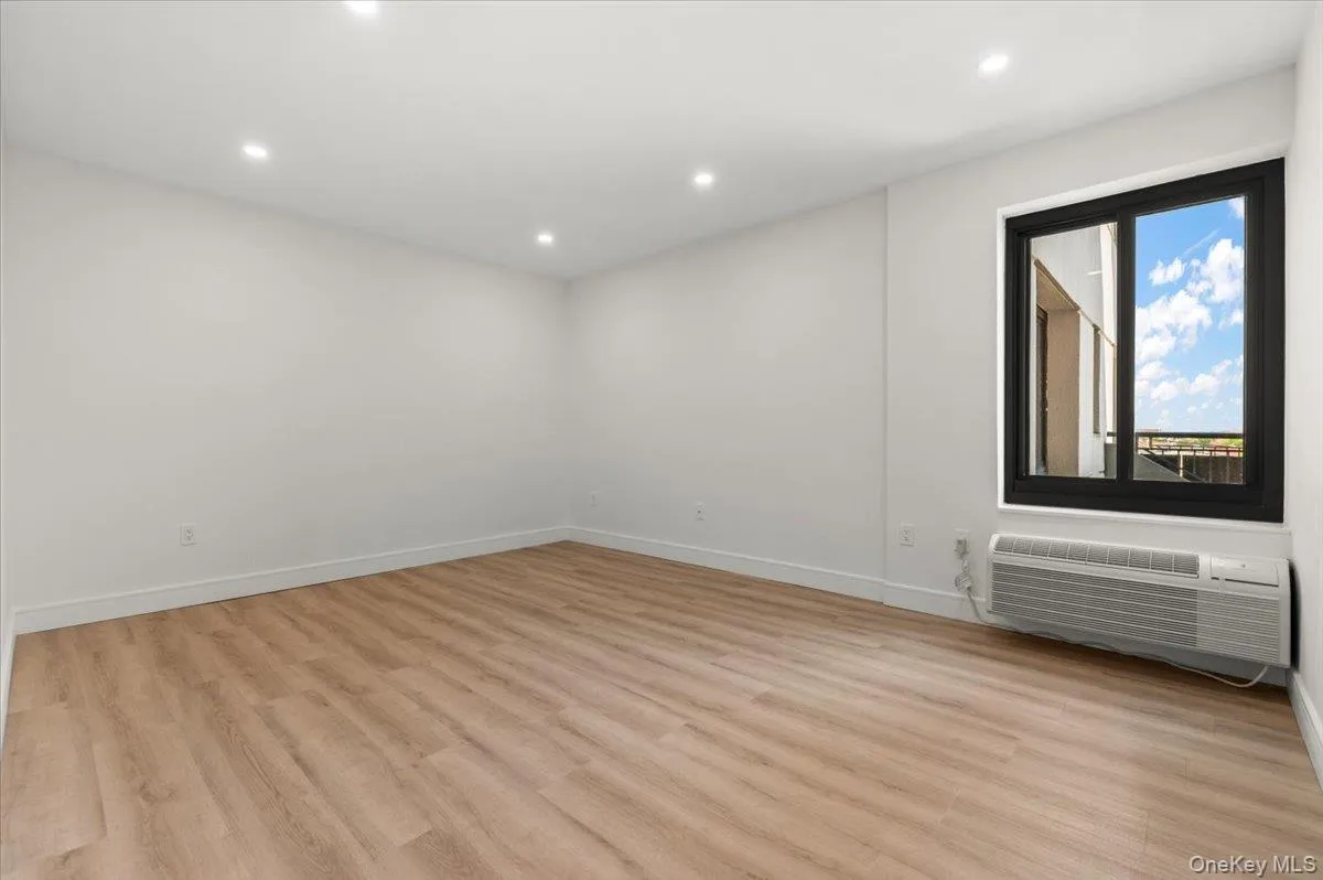100 Broadway, Long Beach, NY, 2 Bedrooms Bedrooms, 4 Rooms Rooms,2 BathroomsBathrooms,Residential,For Rent,Broadway,0,1030669 100 Broadway, Long Beach, NY, 2 Bedrooms Bedrooms, 4 Rooms Rooms,2 BathroomsBathrooms,Residential,For Rent,Broadway,0,1030669