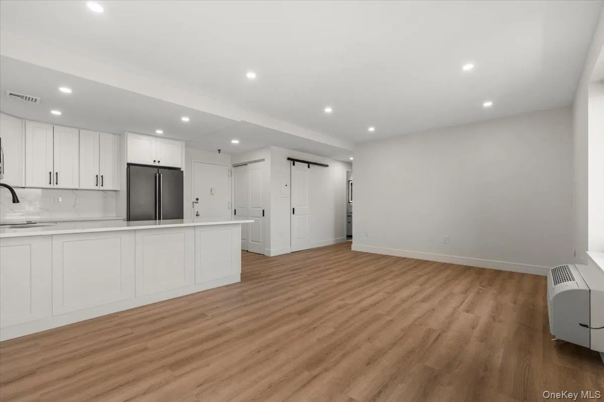 100 Broadway, Long Beach, NY, 2 Bedrooms Bedrooms, 4 Rooms Rooms,2 BathroomsBathrooms,Residential,For Rent,Broadway,0,1030669 100 Broadway, Long Beach, NY, 2 Bedrooms Bedrooms, 4 Rooms Rooms,2 BathroomsBathrooms,Residential,For Rent,Broadway,0,1030669