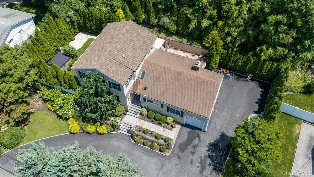 457 Pinebrook Boulevard, New Rochelle, NY, 4 Bedrooms Bedrooms, 8 Rooms Rooms,3 BathroomsBathrooms,Residential,For Rent,Pinebrook,0,1030675 457 Pinebrook Boulevard, New Rochelle, NY, 4 Bedrooms Bedrooms, 8 Rooms Rooms,3 BathroomsBathrooms,Residential,For Rent,Pinebrook,0,1030675