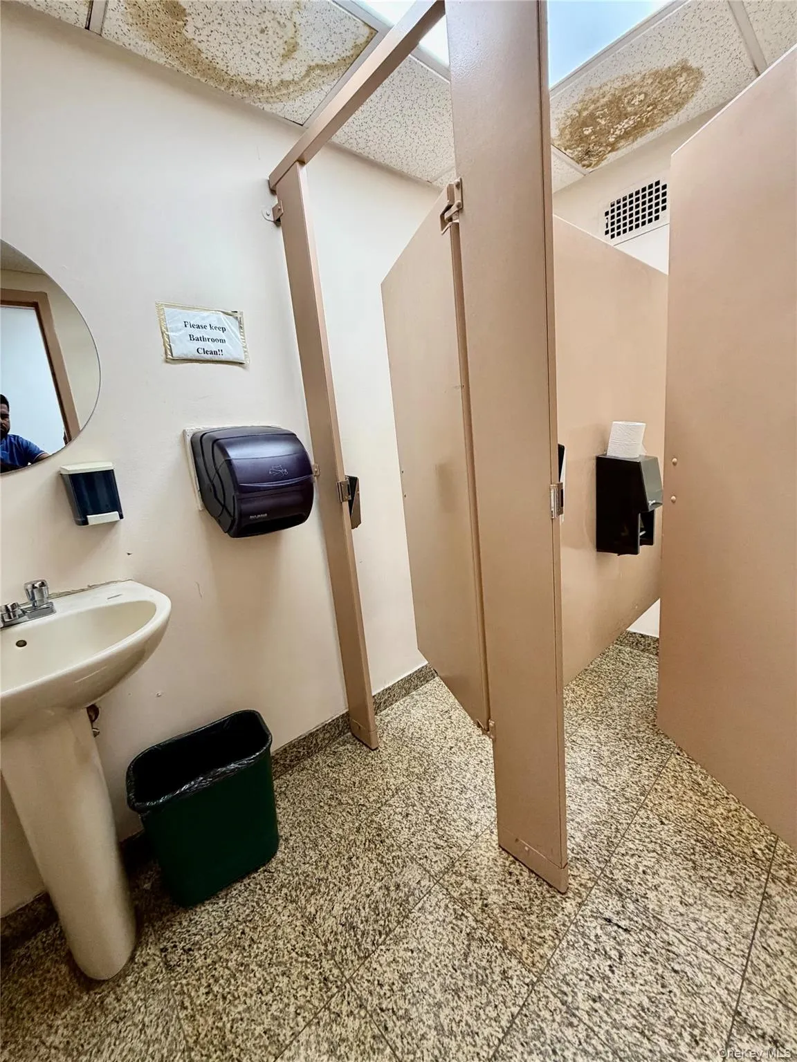 55 Broadway, Oyster Bay, NY, ,Commercial Lease,For Rent,Broadway,0,1030682 55 Broadway, Oyster Bay, NY, ,Commercial Lease,For Rent,Broadway,0,1030682