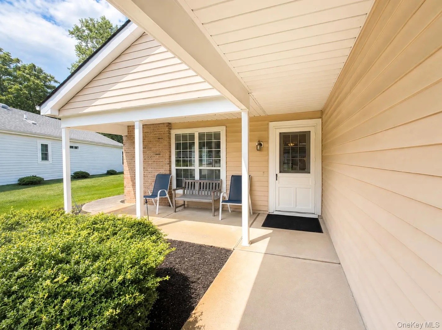 545 Stratford Lane, Brookhaven, NY, 2 Bedrooms Bedrooms, 5 Rooms Rooms,2 BathroomsBathrooms,Residential,For Rent,Stratford,0,1030687 545 Stratford Lane, Brookhaven, NY, 2 Bedrooms Bedrooms, 5 Rooms Rooms,2 BathroomsBathrooms,Residential,For Rent,Stratford,0,1030687