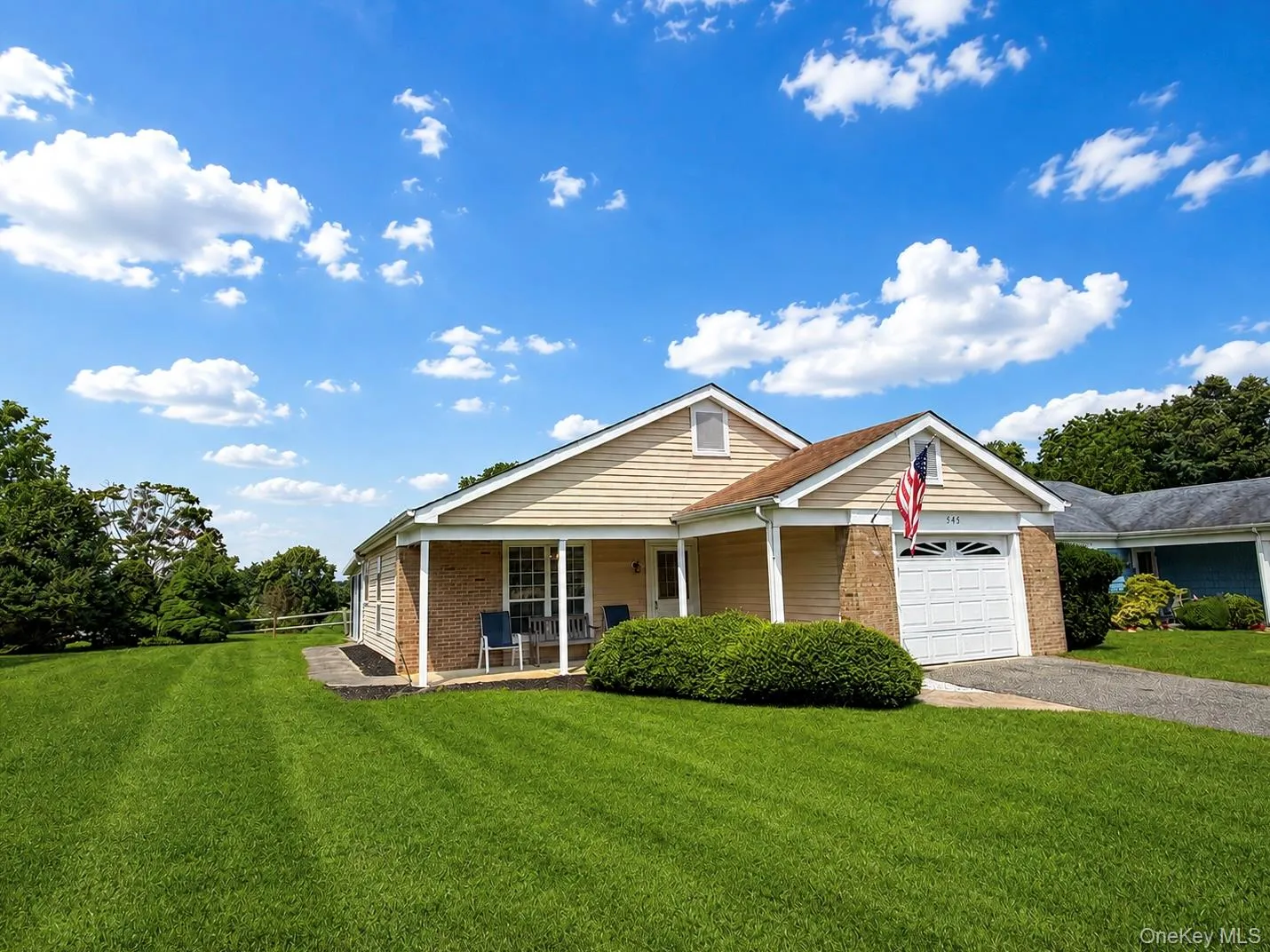 545 Stratford Lane, Brookhaven, NY, 2 Bedrooms Bedrooms, 5 Rooms Rooms,2 BathroomsBathrooms,Residential,For Rent,Stratford,0,1030687 545 Stratford Lane, Brookhaven, NY, 2 Bedrooms Bedrooms, 5 Rooms Rooms,2 BathroomsBathrooms,Residential,For Rent,Stratford,0,1030687