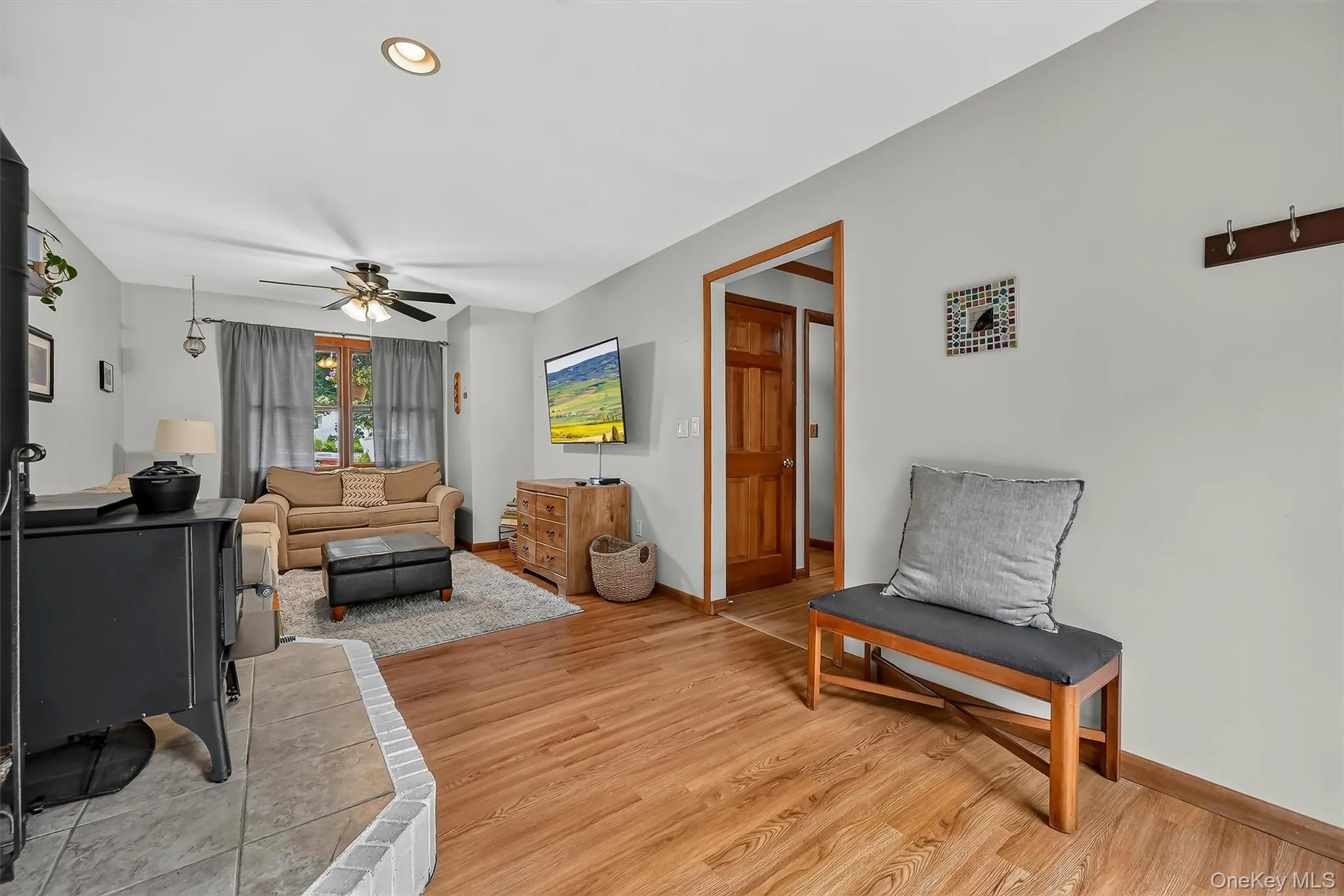 12 Emerson Drive, Blooming Grove, NY, 5 Bedrooms Bedrooms, 9 Rooms Rooms,2 BathroomsBathrooms,Residential,For Rent,Emerson,0,1030698 12 Emerson Drive, Blooming Grove, NY, 5 Bedrooms Bedrooms, 9 Rooms Rooms,2 BathroomsBathrooms,Residential,For Rent,Emerson,0,1030698
