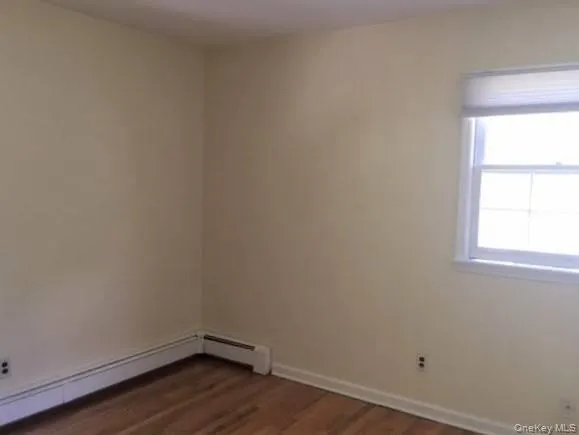 50 Soundview Road, Huntington, NY, 2 Bedrooms Bedrooms, 5 Rooms Rooms,1 BathroomBathrooms,Residential Lease,For Rent,Soundview,0,1030709 50 Soundview Road, Huntington, NY, 2 Bedrooms Bedrooms, 5 Rooms Rooms,1 BathroomBathrooms,Residential Lease,For Rent,Soundview,0,1030709