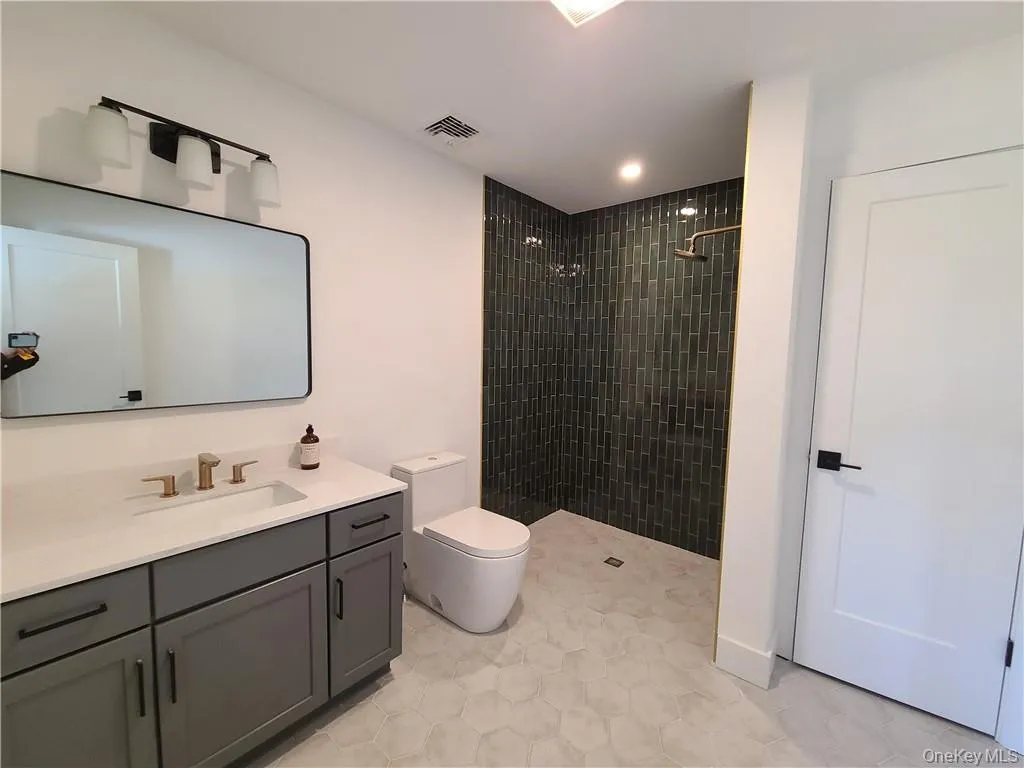 32 Long Farm Way, Delaware, NY, 4 Bedrooms Bedrooms, 7 Rooms Rooms,3 BathroomsBathrooms,Residential,For Rent,Long Farm,0,1030710 32 Long Farm Way, Delaware, NY, 4 Bedrooms Bedrooms, 7 Rooms Rooms,3 BathroomsBathrooms,Residential,For Rent,Long Farm,0,1030710
