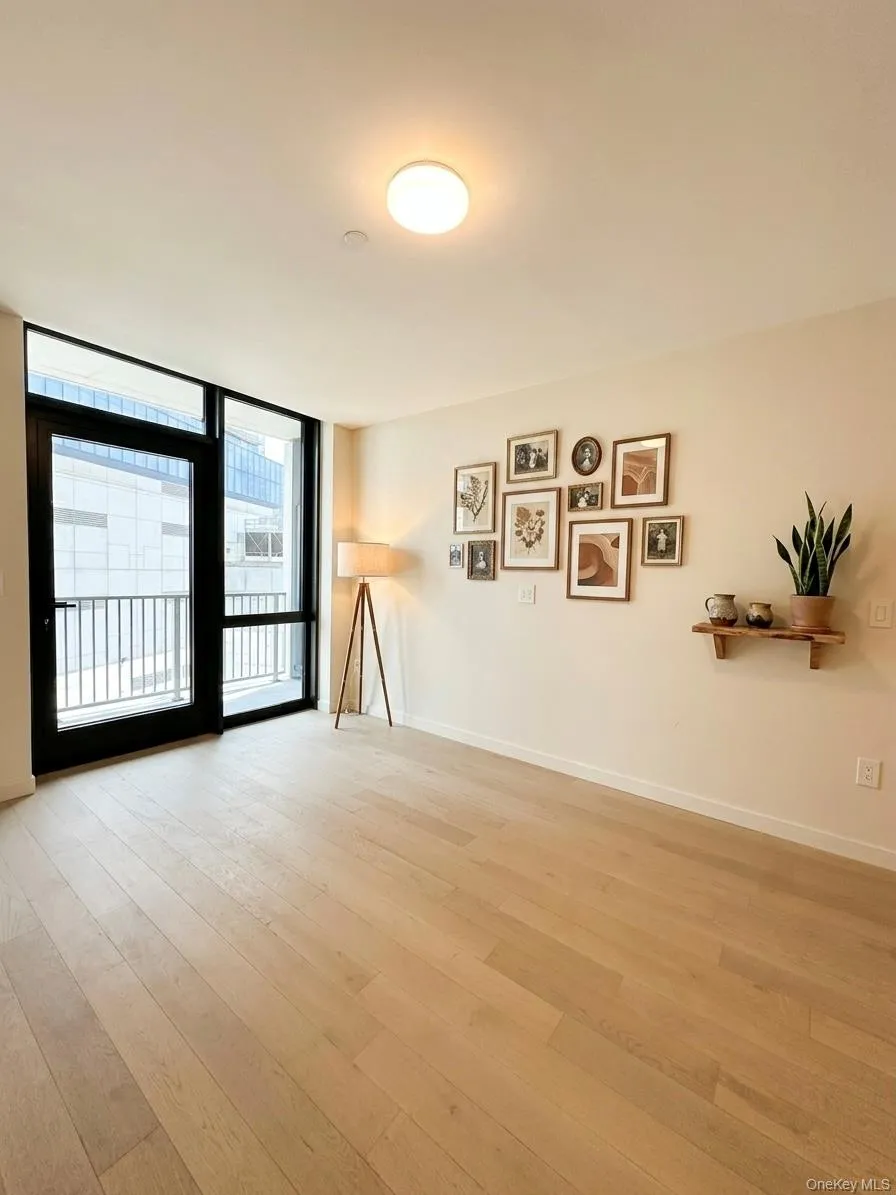 131-02 A 40th Road, New York, NY, 1 Bedroom Bedrooms, 2 Rooms Rooms,1 BathroomBathrooms,Residential Lease,For Rent,40th,0,1030713 131-02 A 40th Road, New York, NY, 1 Bedroom Bedrooms, 2 Rooms Rooms,1 BathroomBathrooms,Residential Lease,For Rent,40th,0,1030713