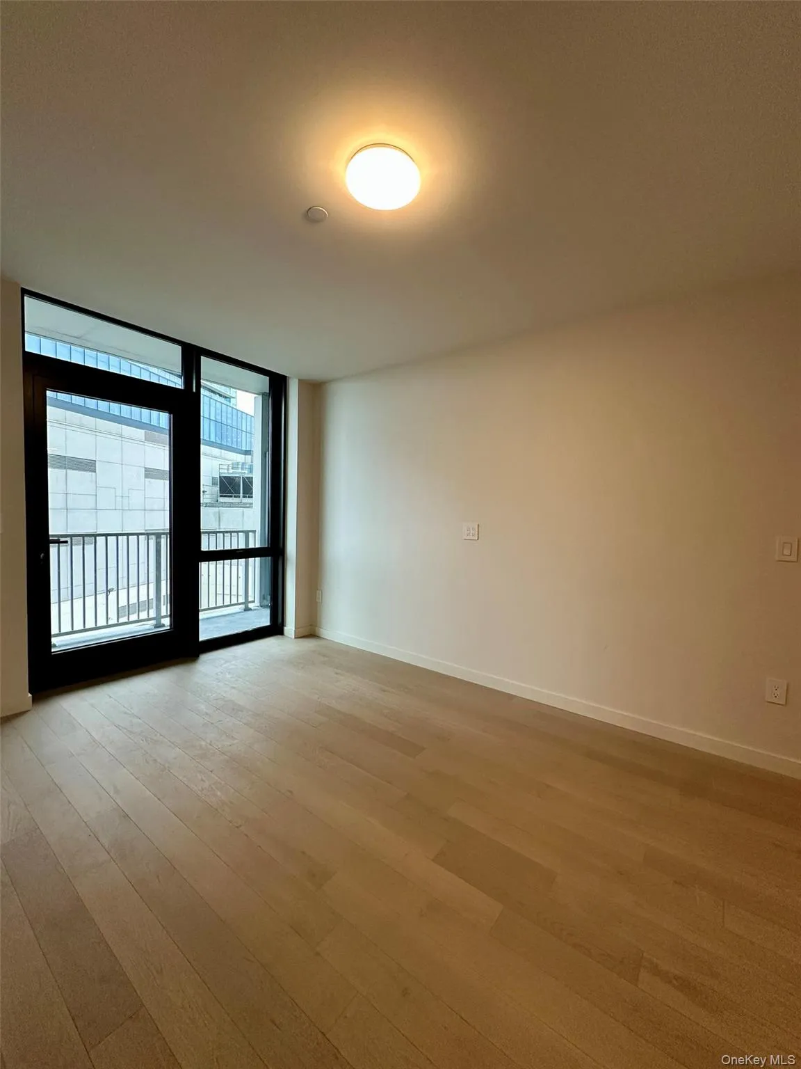 131-02 A 40th Road, New York, NY, 1 Bedroom Bedrooms, 2 Rooms Rooms,1 BathroomBathrooms,Residential Lease,For Rent,40th,0,1030713 131-02 A 40th Road, New York, NY, 1 Bedroom Bedrooms, 2 Rooms Rooms,1 BathroomBathrooms,Residential Lease,For Rent,40th,0,1030713