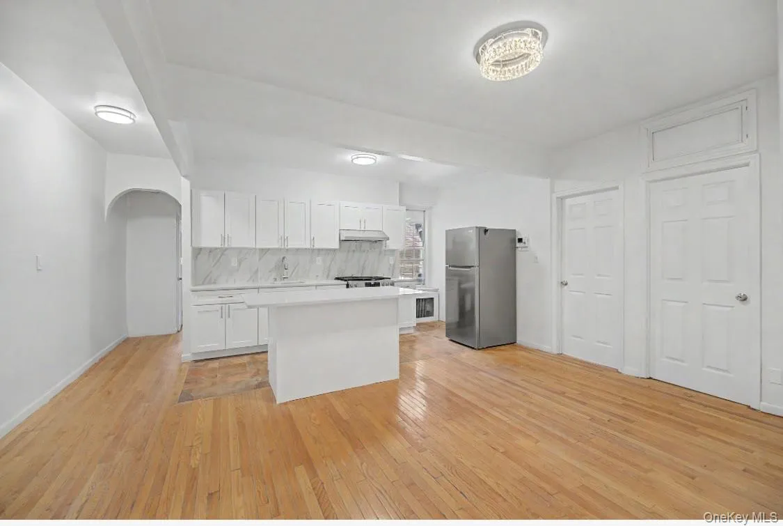 88-11 Elmhurst, New York, NY, 2 Bedrooms Bedrooms, 4 Rooms Rooms,1 BathroomBathrooms,Residential,For Rent,Elmhurst,0,1030719 88-11 Elmhurst, New York, NY, 2 Bedrooms Bedrooms, 4 Rooms Rooms,1 BathroomBathrooms,Residential,For Rent,Elmhurst,0,1030719