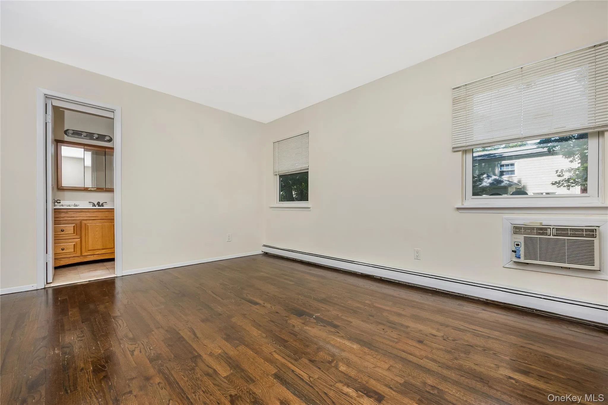 27 Morton Street, Brookhaven, NY, 5 Bedrooms Bedrooms, 11 Rooms Rooms,2 BathroomsBathrooms,Residential,For Rent,Morton,0,1030720 27 Morton Street, Brookhaven, NY, 5 Bedrooms Bedrooms, 11 Rooms Rooms,2 BathroomsBathrooms,Residential,For Rent,Morton,0,1030720