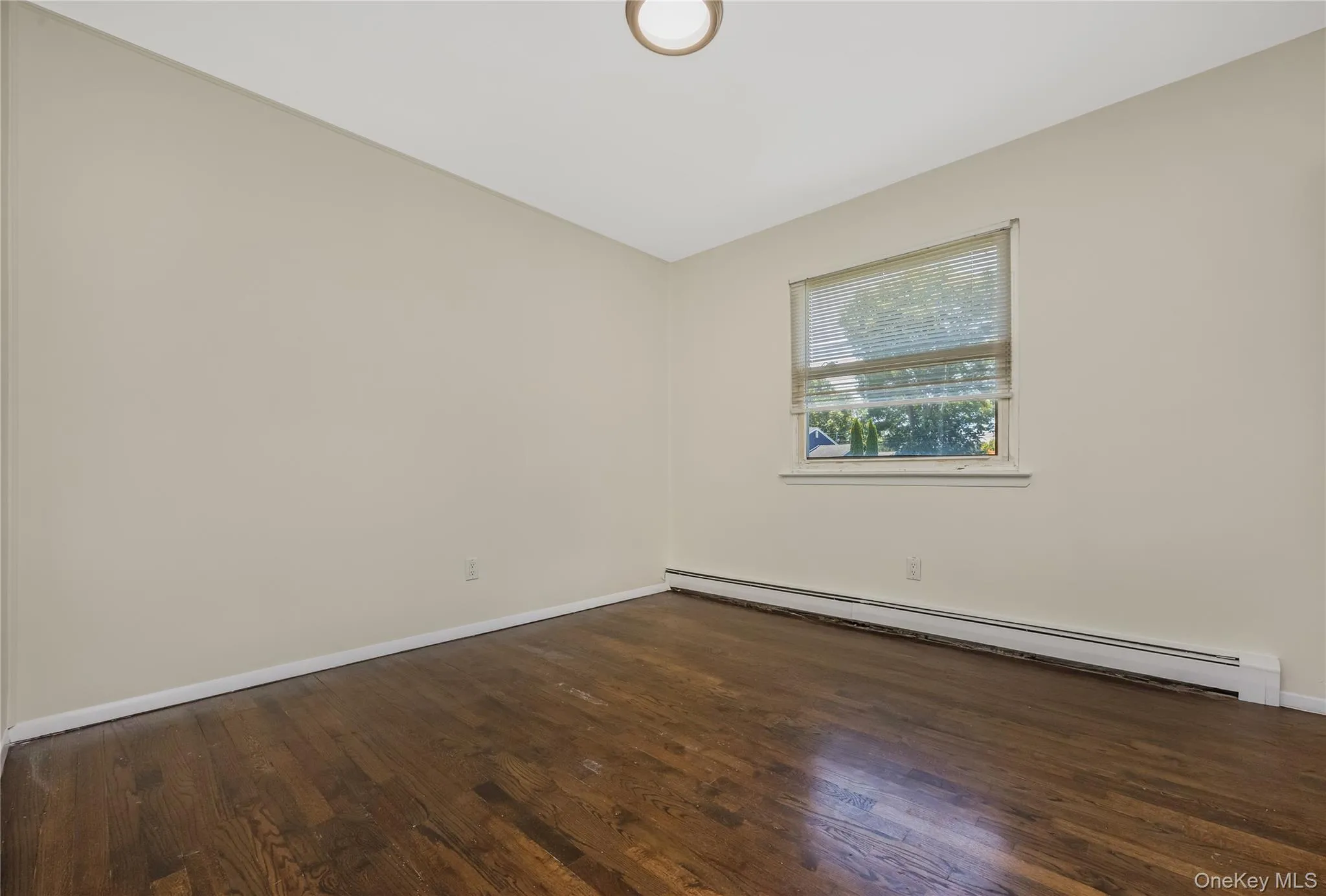 27 Morton Street, Brookhaven, NY, 5 Bedrooms Bedrooms, 11 Rooms Rooms,2 BathroomsBathrooms,Residential,For Rent,Morton,0,1030720 27 Morton Street, Brookhaven, NY, 5 Bedrooms Bedrooms, 11 Rooms Rooms,2 BathroomsBathrooms,Residential,For Rent,Morton,0,1030720