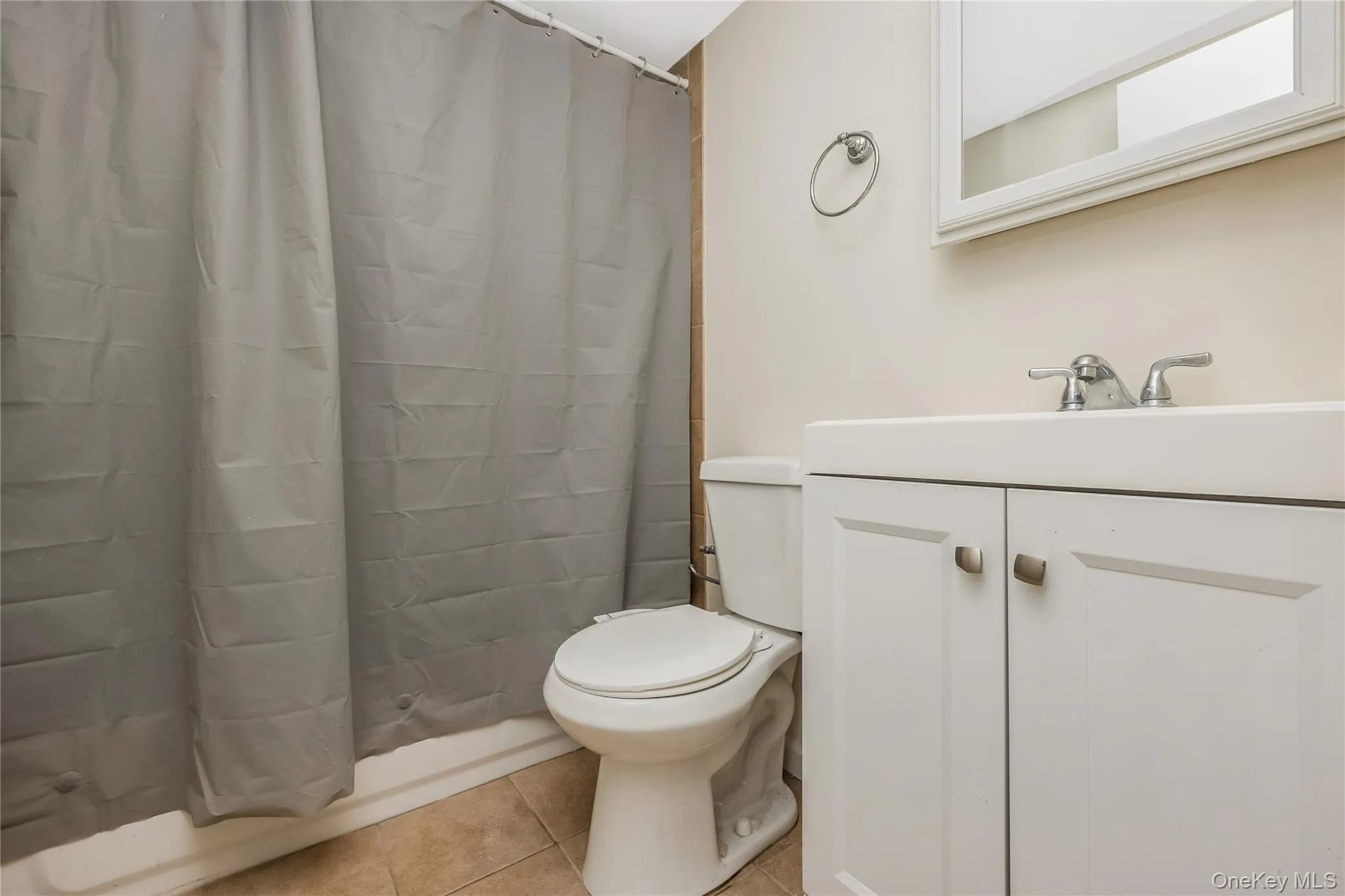 27 Morton Street, Brookhaven, NY, 5 Bedrooms Bedrooms, 11 Rooms Rooms,2 BathroomsBathrooms,Residential,For Rent,Morton,0,1030720 27 Morton Street, Brookhaven, NY, 5 Bedrooms Bedrooms, 11 Rooms Rooms,2 BathroomsBathrooms,Residential,For Rent,Morton,0,1030720