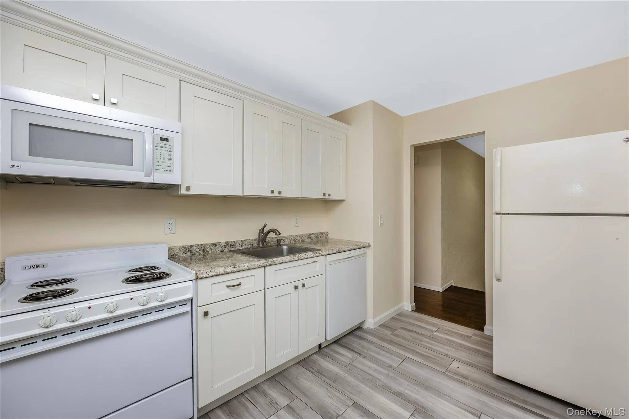 27 Morton Street, Brookhaven, NY, 5 Bedrooms Bedrooms, 11 Rooms Rooms,2 BathroomsBathrooms,Residential,For Rent,Morton,0,1030720 27 Morton Street, Brookhaven, NY, 5 Bedrooms Bedrooms, 11 Rooms Rooms,2 BathroomsBathrooms,Residential,For Rent,Morton,0,1030720