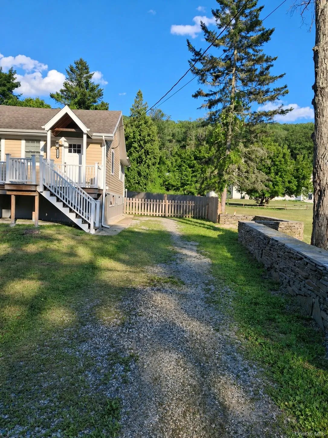 1144 PEEKSKILL HOLLOW, Carmel, NY, 1 Bedroom Bedrooms, 3 Rooms Rooms,1 BathroomBathrooms,Residential Lease,For Rent,PEEKSKILL HOLLOW,0,1030721 1144 PEEKSKILL HOLLOW, Carmel, NY, 1 Bedroom Bedrooms, 3 Rooms Rooms,1 BathroomBathrooms,Residential Lease,For Rent,PEEKSKILL HOLLOW,0,1030721