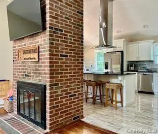 6 Pond View Drive, Riverhead, NY, 4 Bedrooms Bedrooms, 10 Rooms Rooms,3 BathroomsBathrooms,Residential,For Rent,Pond View,0,1030722 6 Pond View Drive, Riverhead, NY, 4 Bedrooms Bedrooms, 10 Rooms Rooms,3 BathroomsBathrooms,Residential,For Rent,Pond View,0,1030722