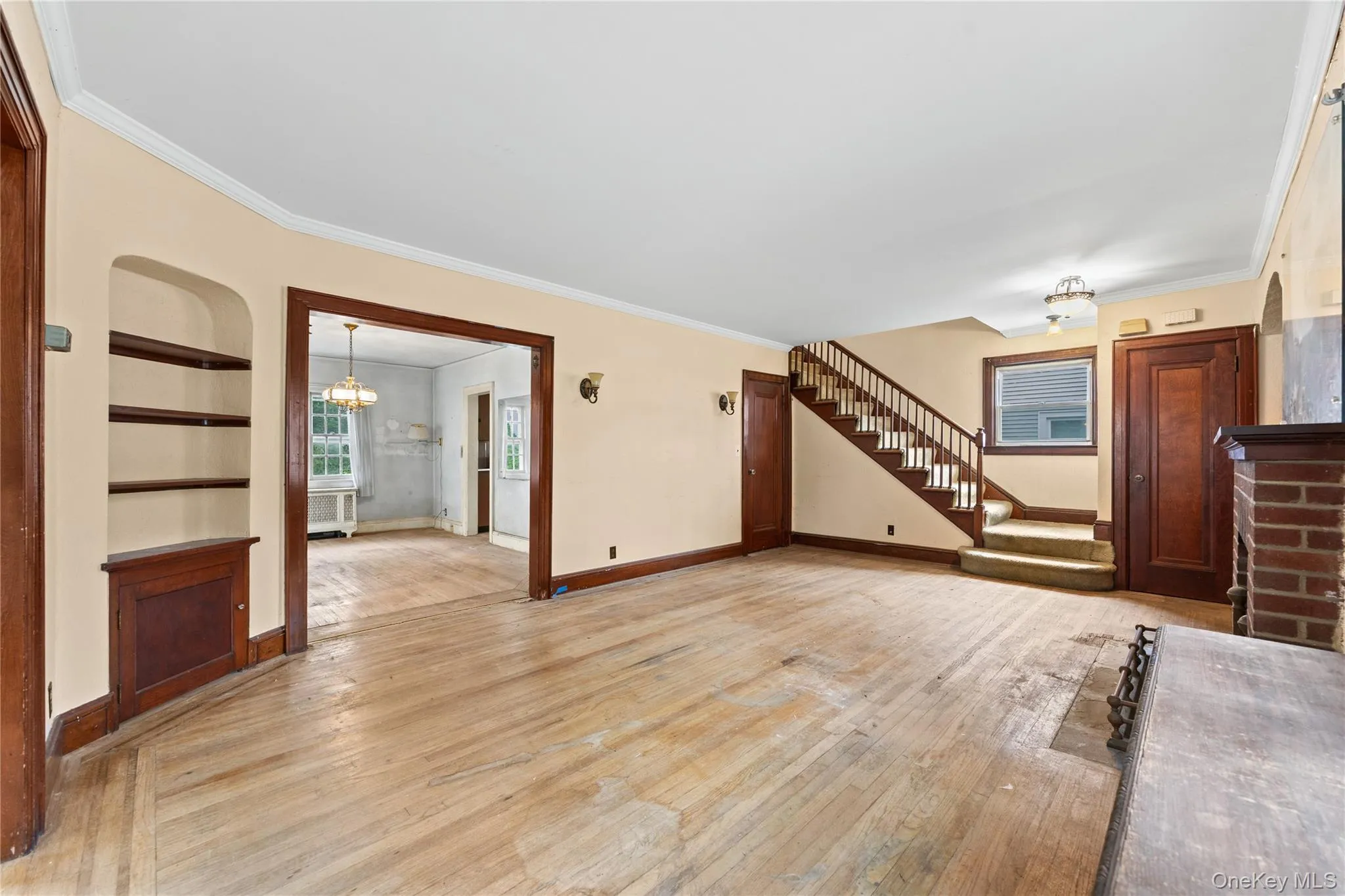 Living room. Note the hardwood floors. Living room. Note the hardwood floors.