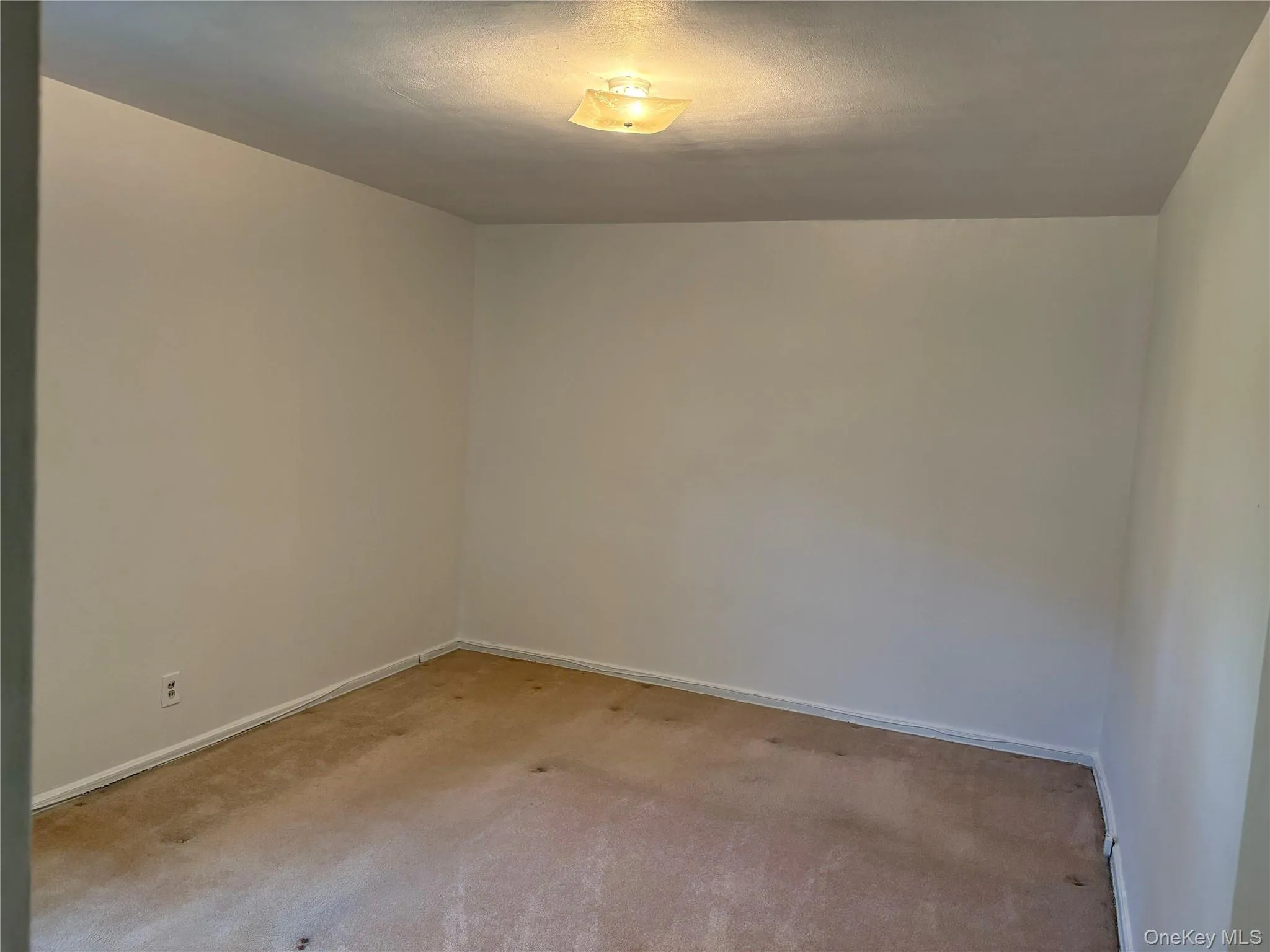 74-81 220th Street, New York, NY, 2 Bedrooms Bedrooms, 4 Rooms Rooms,1 BathroomBathrooms,Residential,For Rent,220th,0,1030726 74-81 220th Street, New York, NY, 2 Bedrooms Bedrooms, 4 Rooms Rooms,1 BathroomBathrooms,Residential,For Rent,220th,0,1030726