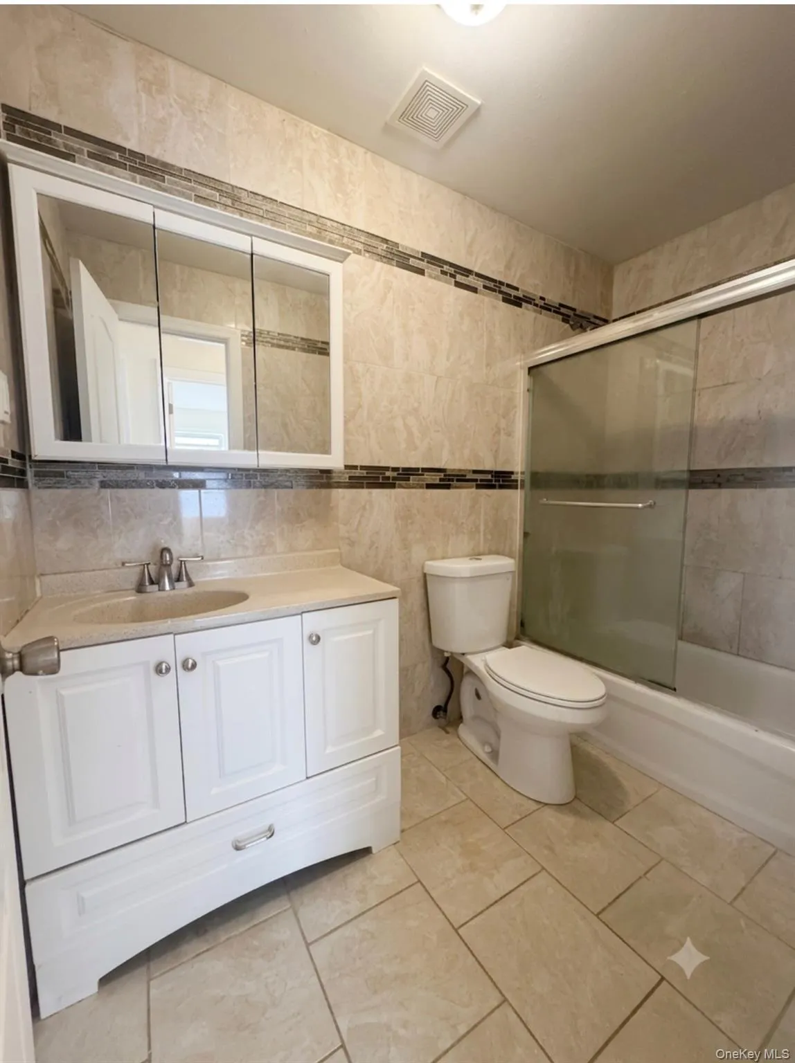 923 Euclid Avenue, New York, NY, 3 Bedrooms Bedrooms, 4 Rooms Rooms,1 BathroomBathrooms,Residential Lease,For Rent,Euclid,0,1030727 923 Euclid Avenue, New York, NY, 3 Bedrooms Bedrooms, 4 Rooms Rooms,1 BathroomBathrooms,Residential Lease,For Rent,Euclid,0,1030727