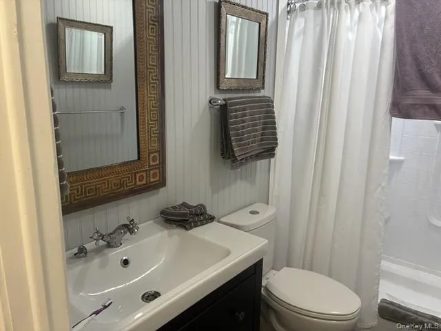 1661 Old Country Road, Riverhead, NY, 2 Bedrooms Bedrooms, 5 Rooms Rooms,1 BathroomBathrooms,Residential,For Rent,Old Country,0,1030728 1661 Old Country Road, Riverhead, NY, 2 Bedrooms Bedrooms, 5 Rooms Rooms,1 BathroomBathrooms,Residential,For Rent,Old Country,0,1030728