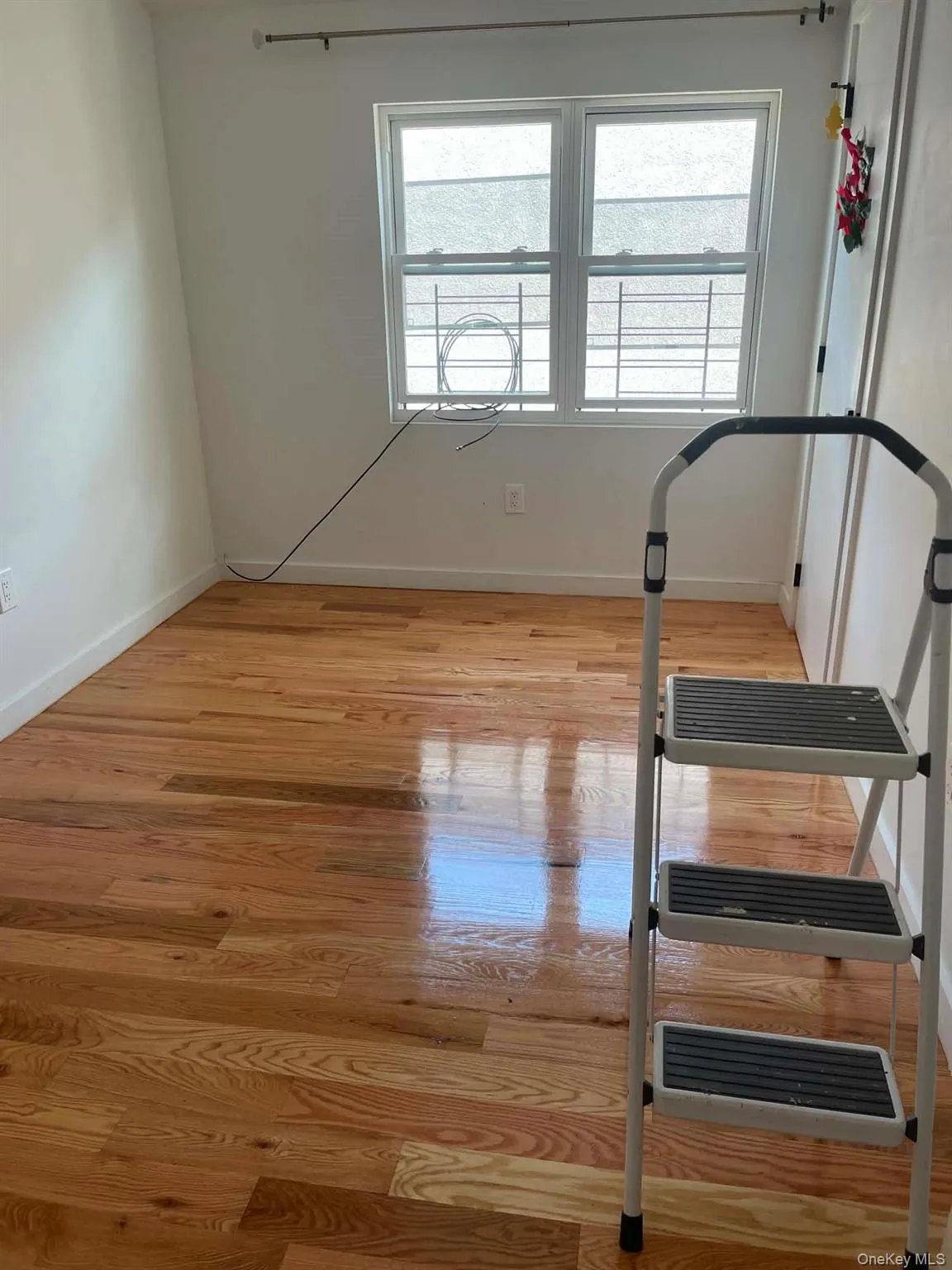 10816 Pinegrove Street, New York, NY, 3 Bedrooms Bedrooms, 4 Rooms Rooms,2 BathroomsBathrooms,Residential Lease,For Rent,Pinegrove,0,1030730 10816 Pinegrove Street, New York, NY, 3 Bedrooms Bedrooms, 4 Rooms Rooms,2 BathroomsBathrooms,Residential Lease,For Rent,Pinegrove,0,1030730
